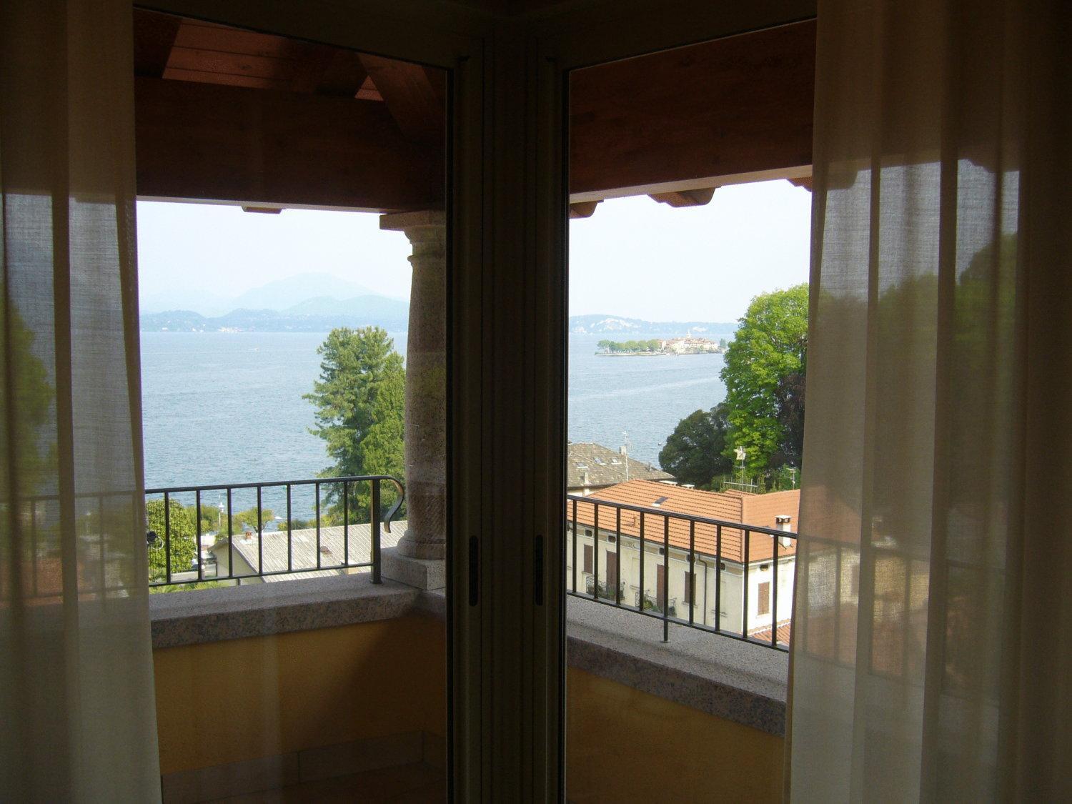 Superior Double or Twin Room with Lake View - Photo 6