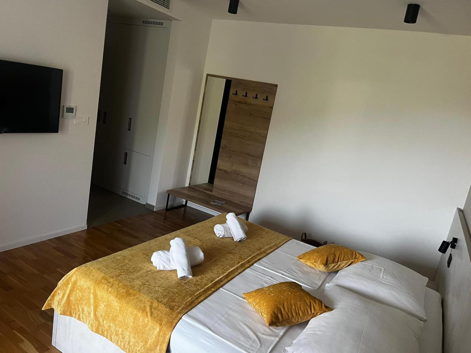 Superior Double Room - Photo 8