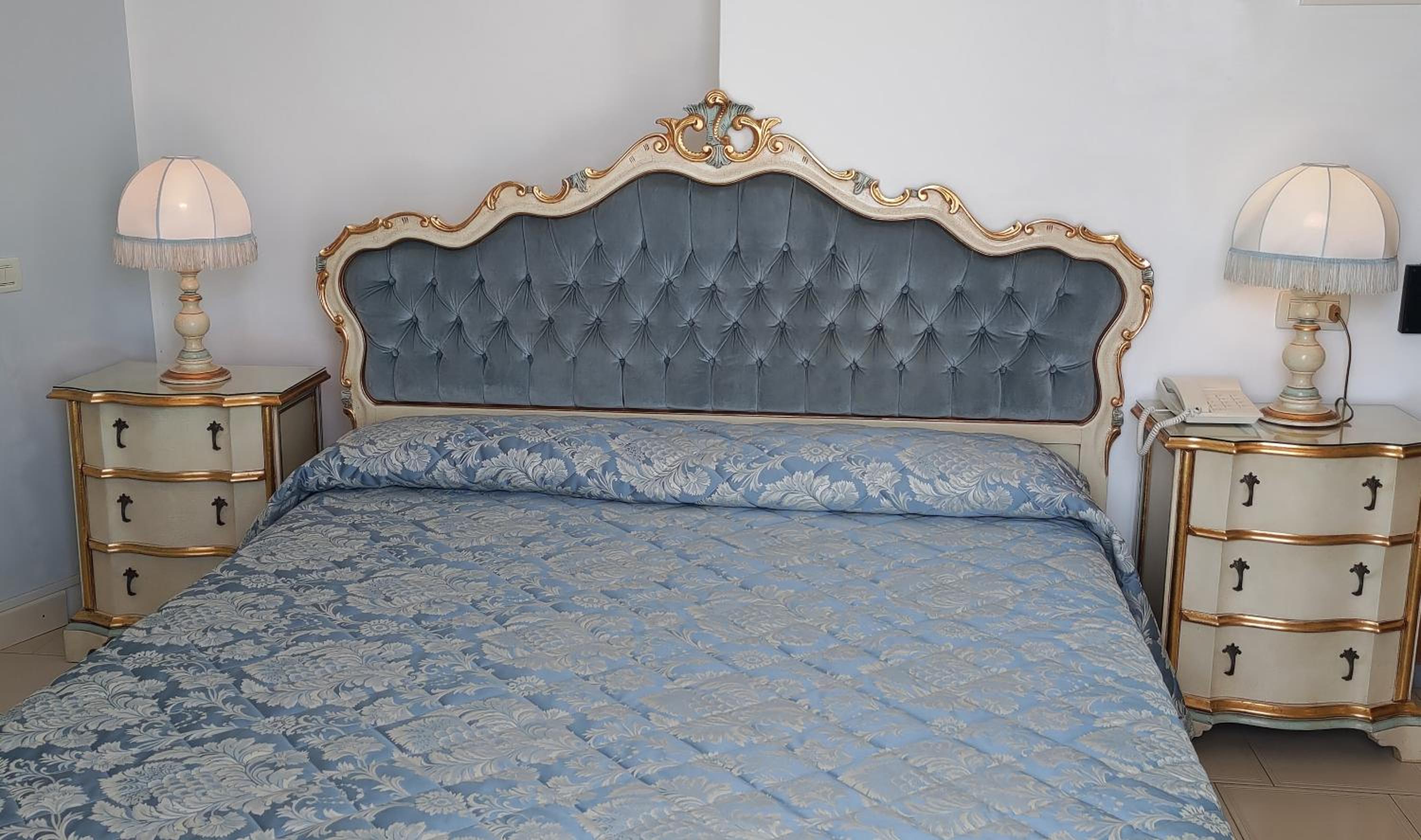 Double Room with Balcony and Lateral Sea View photo 3