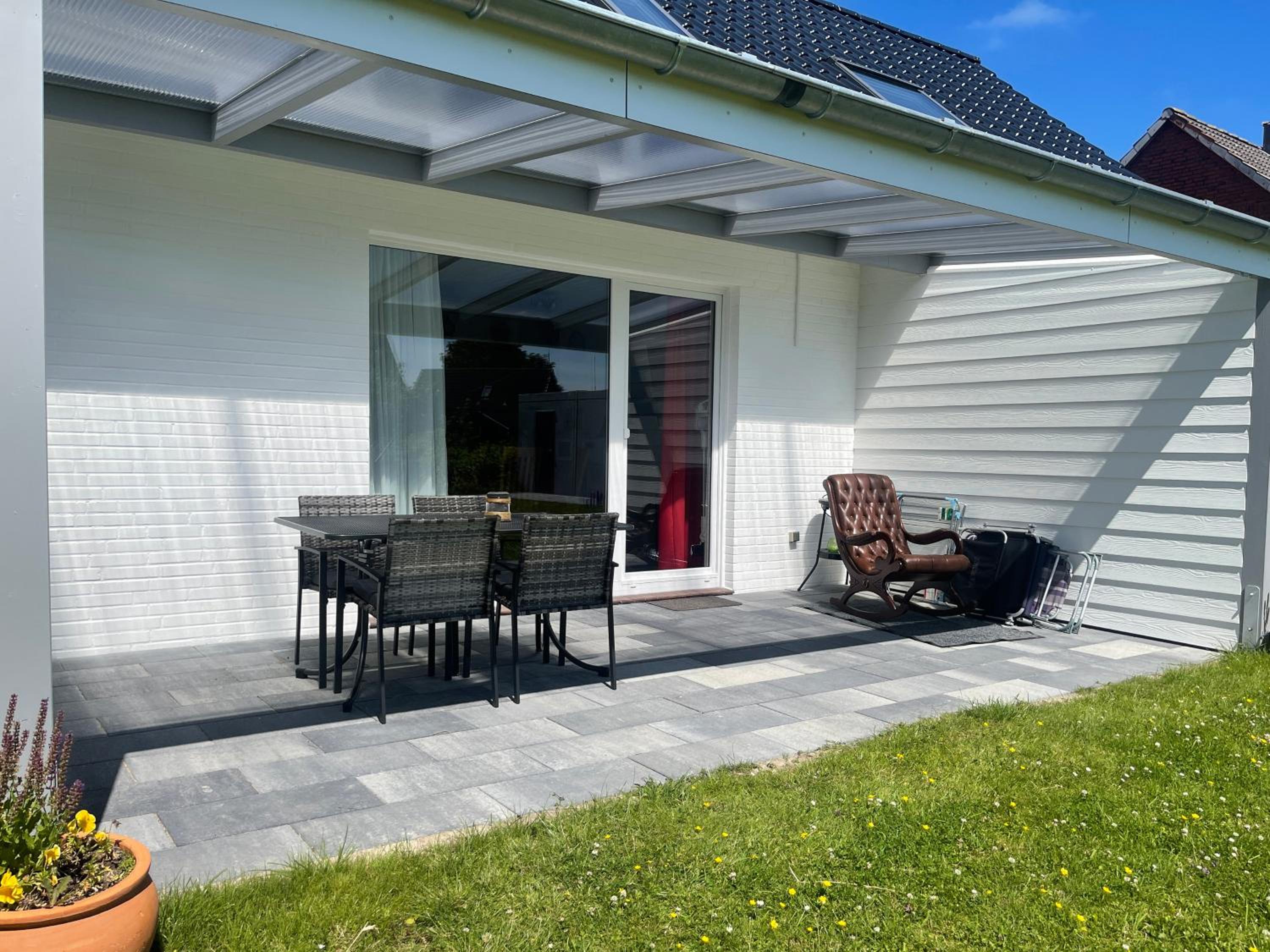 Apartment with Terrace - Photo 6