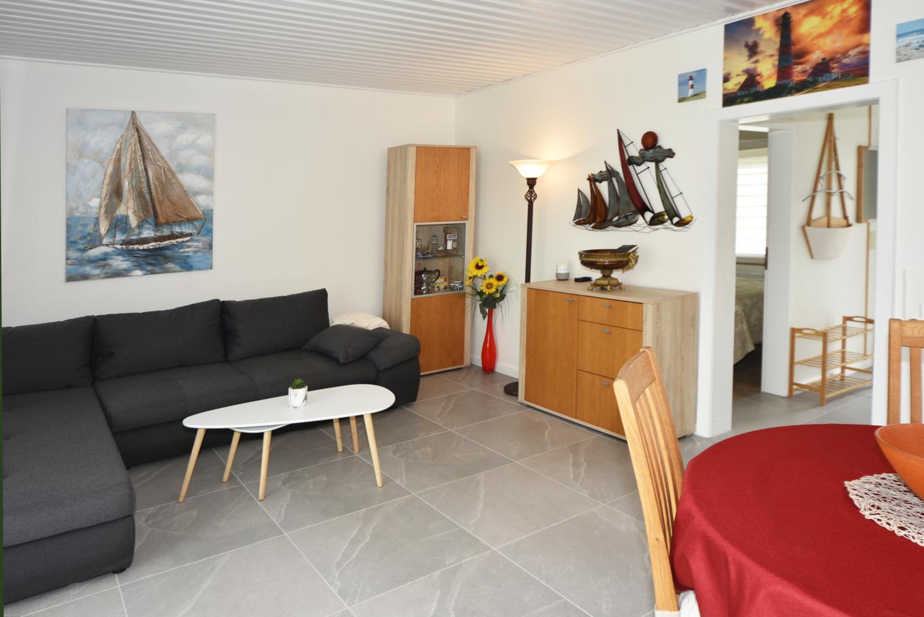 Apartment with Terrace - Photo 16