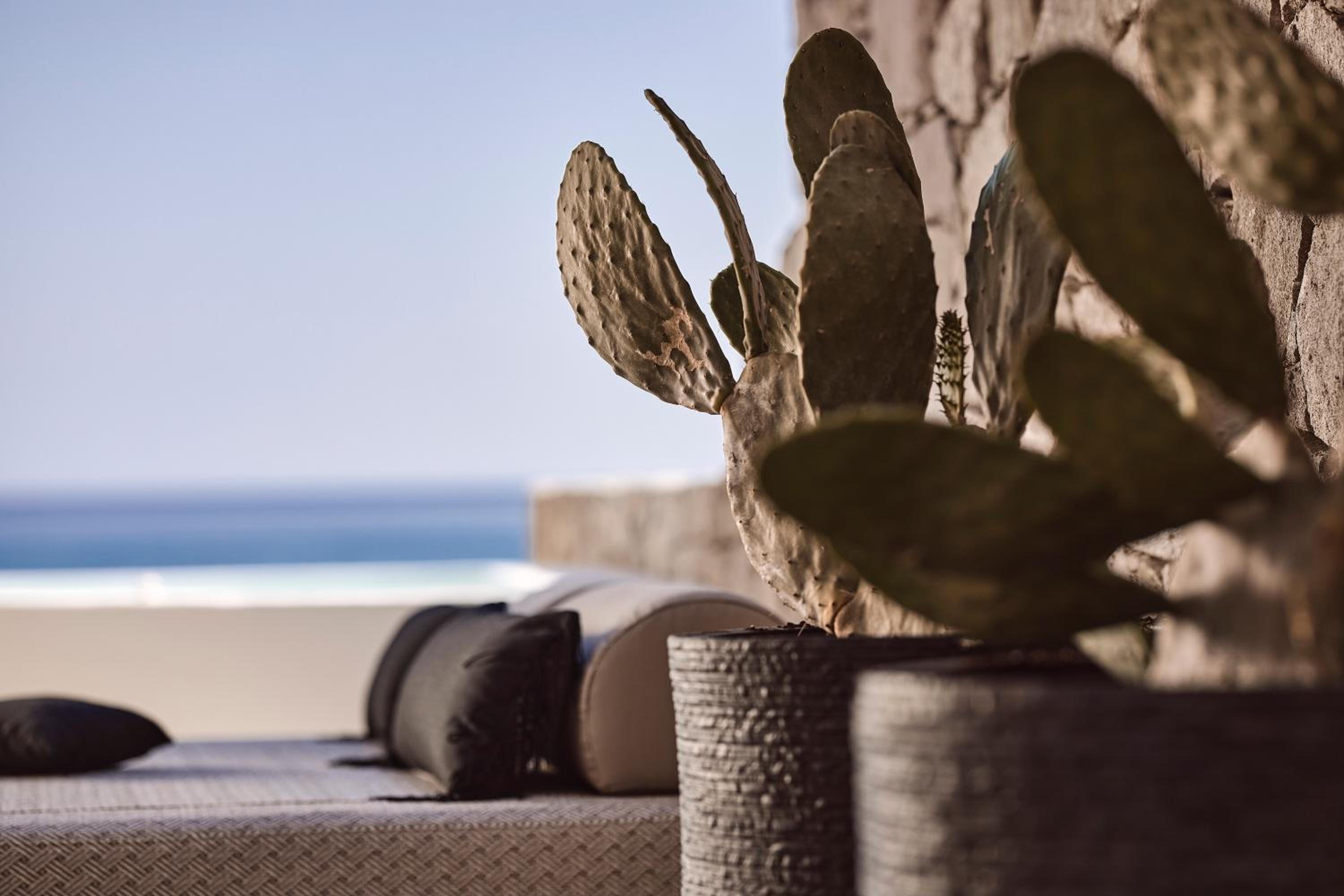 Luxury Suite with Sea View - Photo 7
