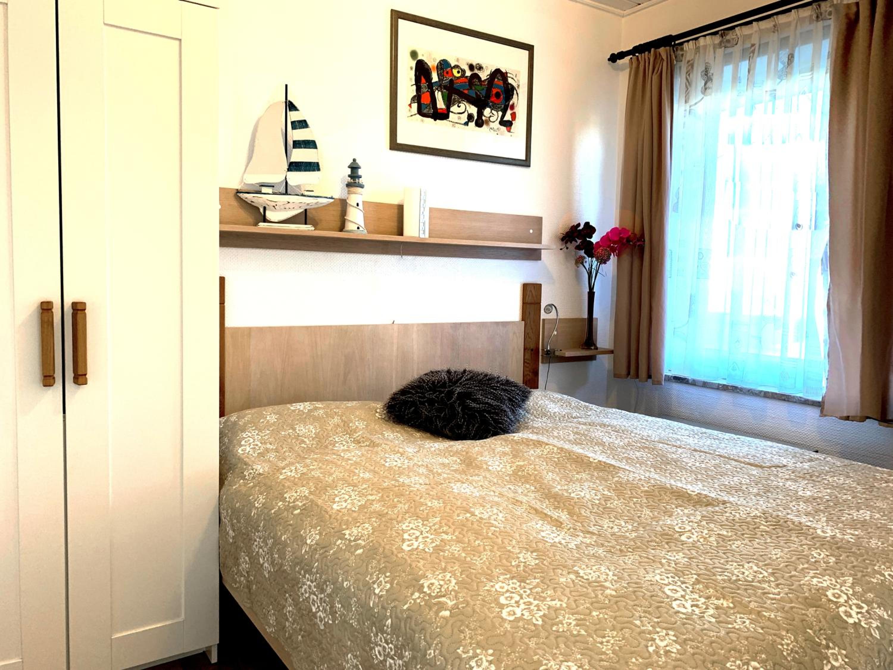 Apartment with Terrace - Photo 15