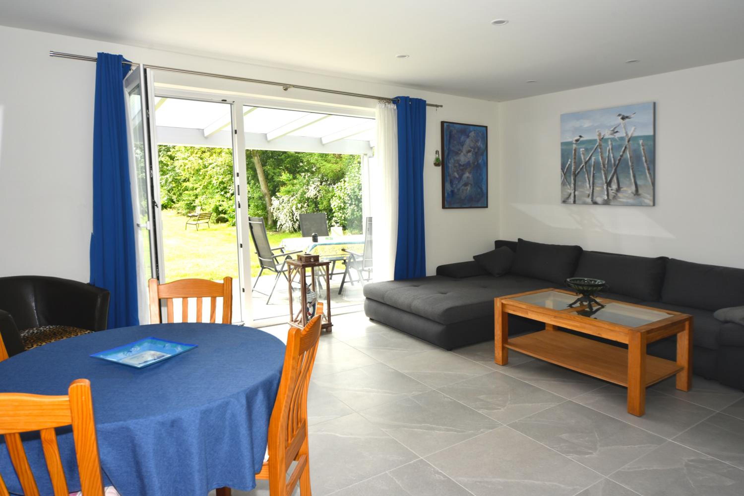 Apartment with Terrace photo 1