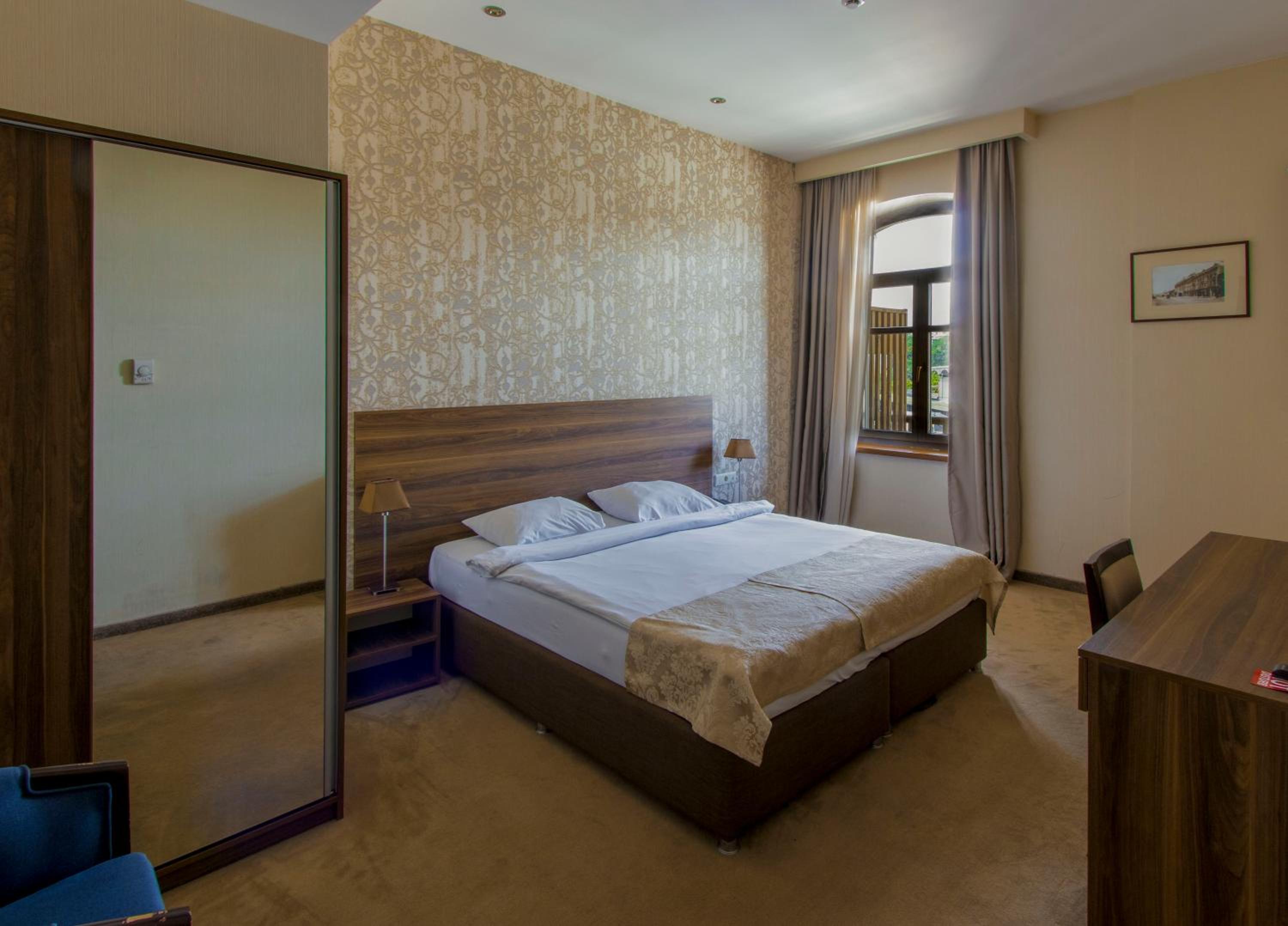 מלון אולד מיידאן טביליסי — Standard Double or Twin Room