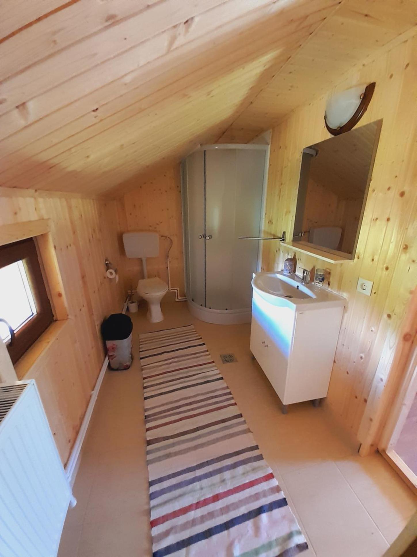 Double Room with Mountain View - Photo 9