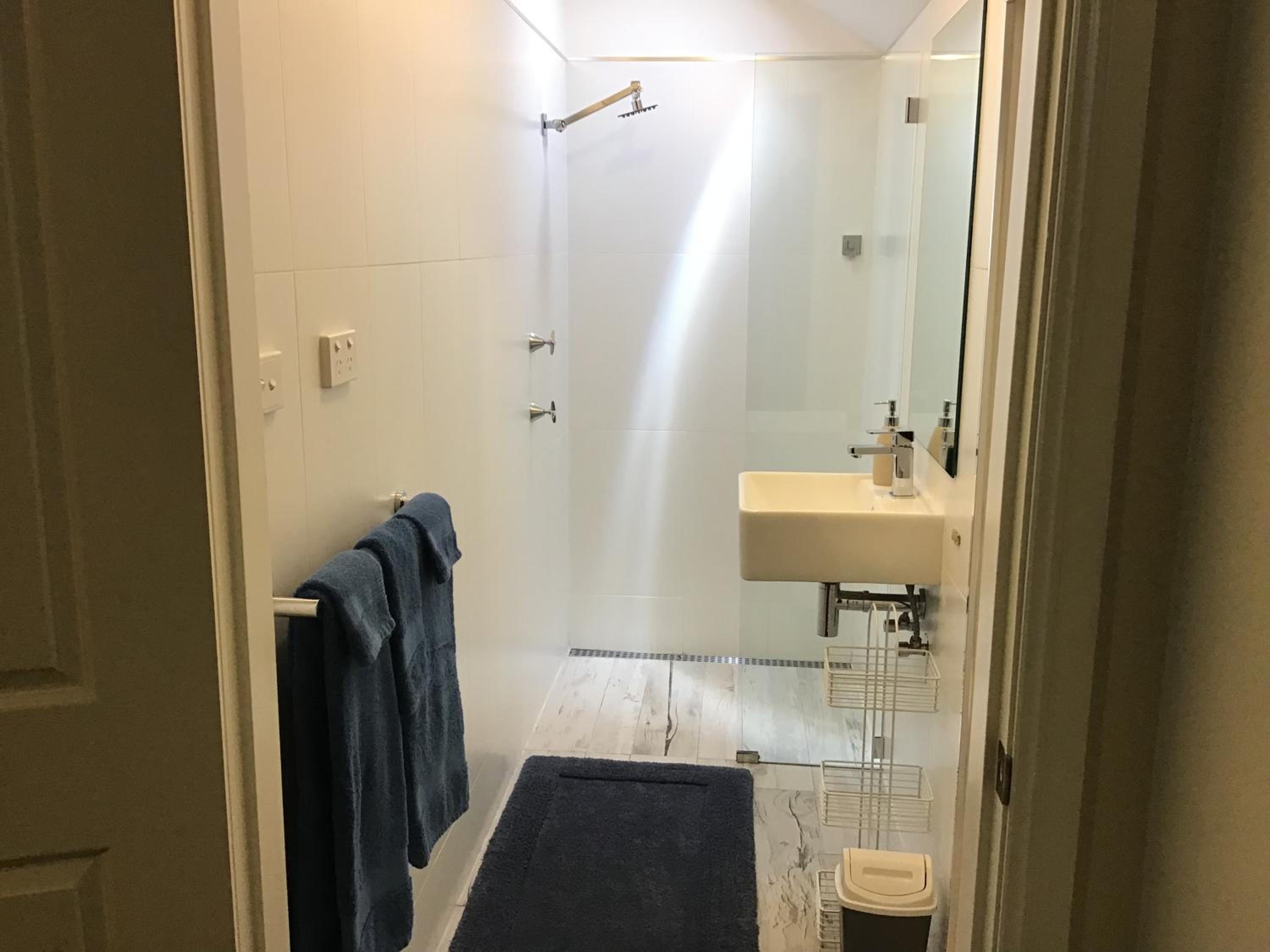 Studio Apartment photo 2