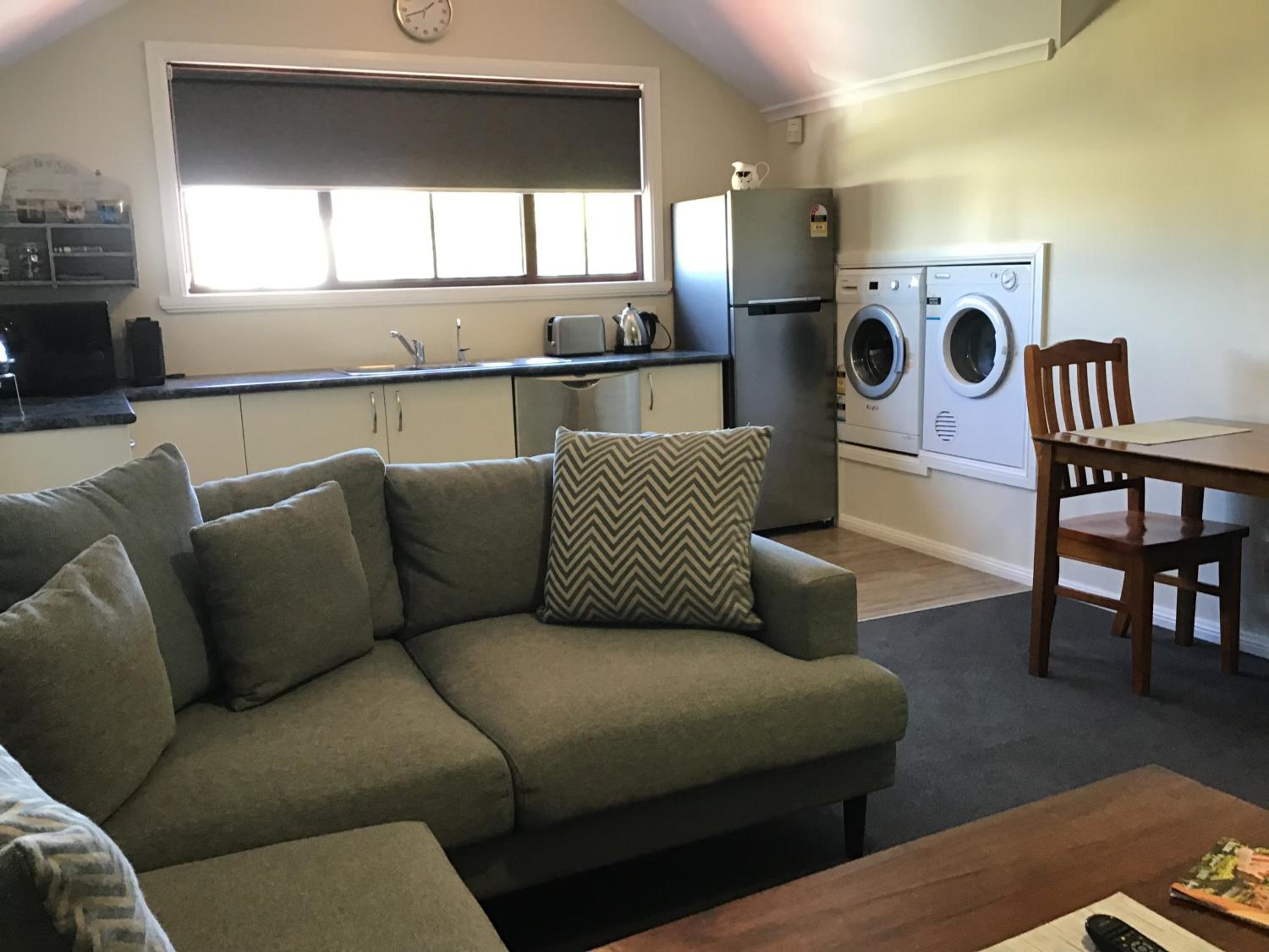 Studio Apartment photo 3