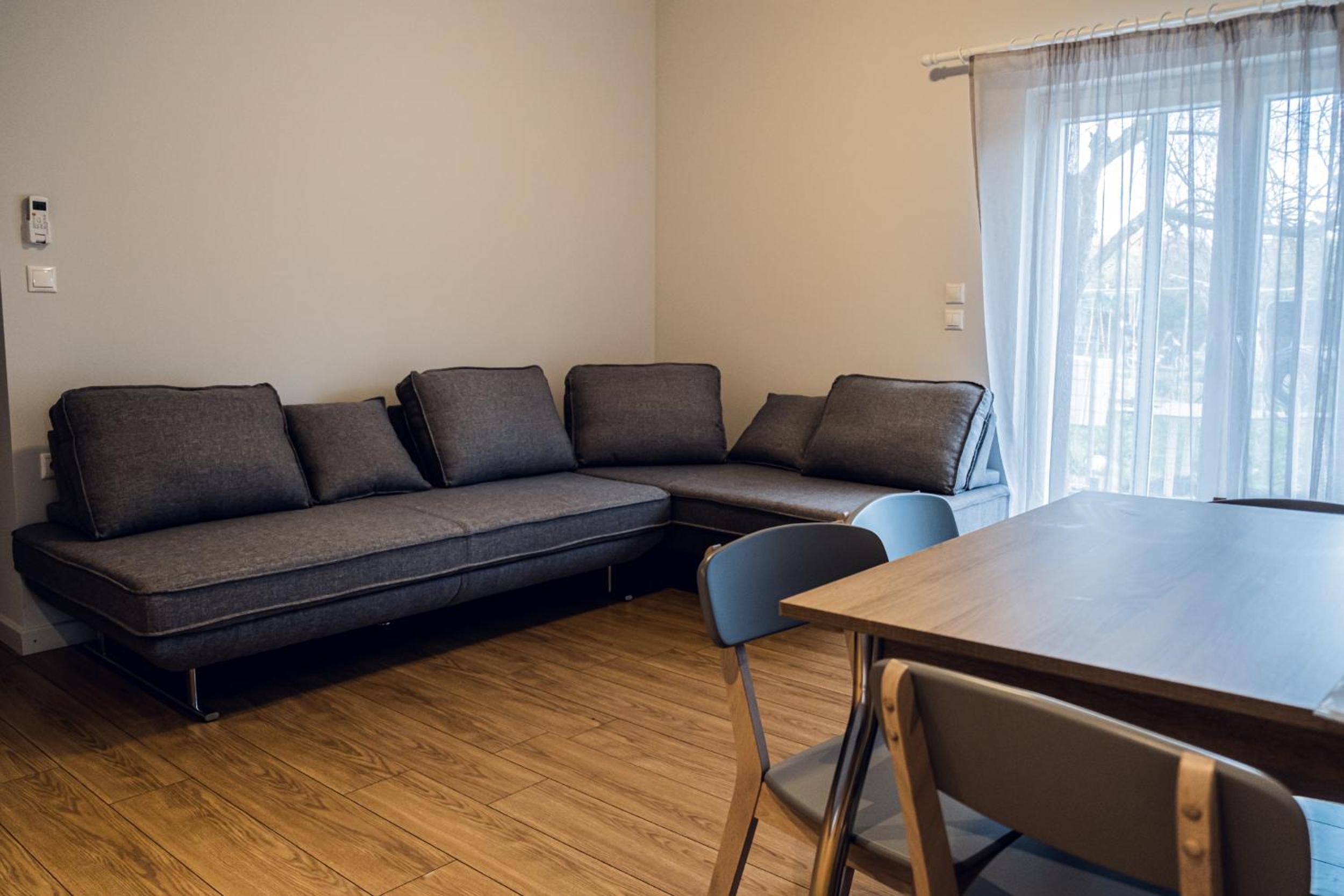 One-Bedroom Apartment photo 3