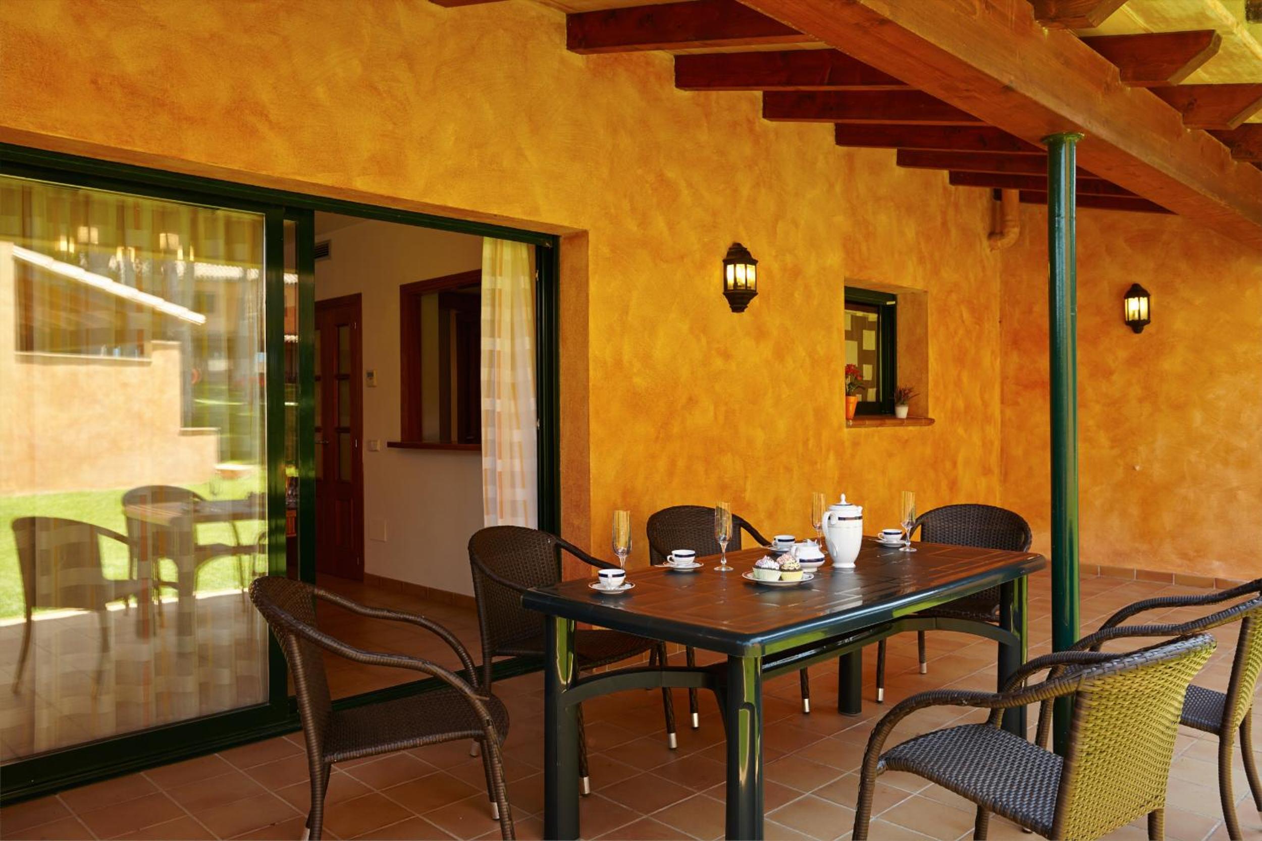 Four-Bedroom Villa photo 3