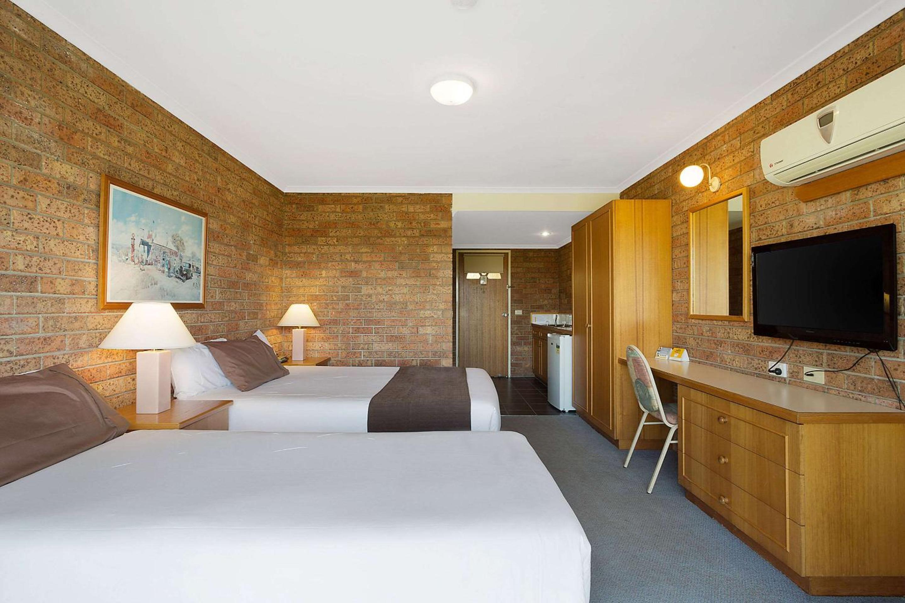 Standard Twin Room photo 3