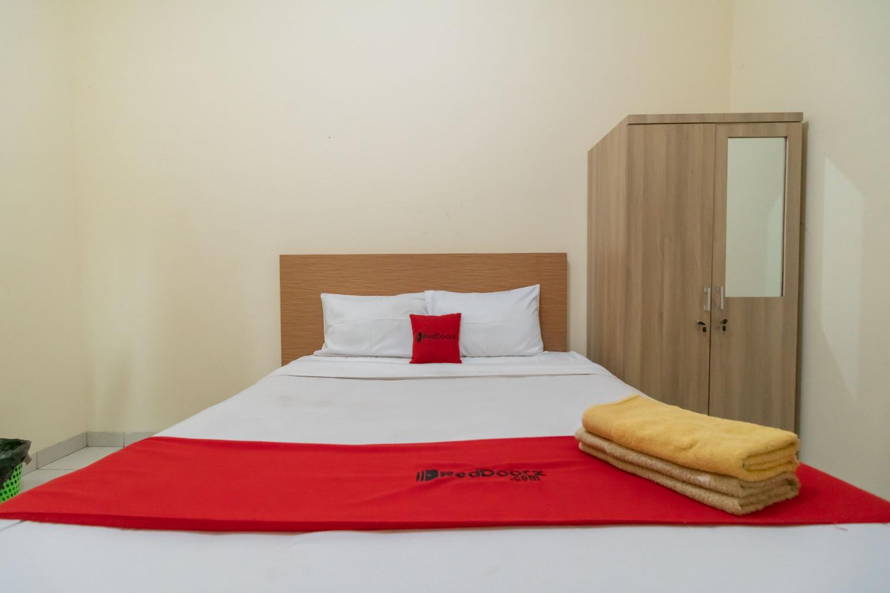 Budget Double Room photo 3