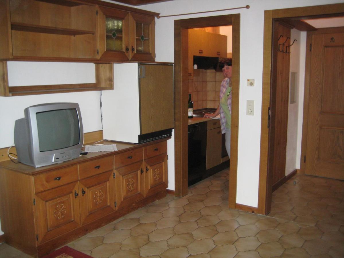 One-Bedroom Apartment with Balcony photo 2