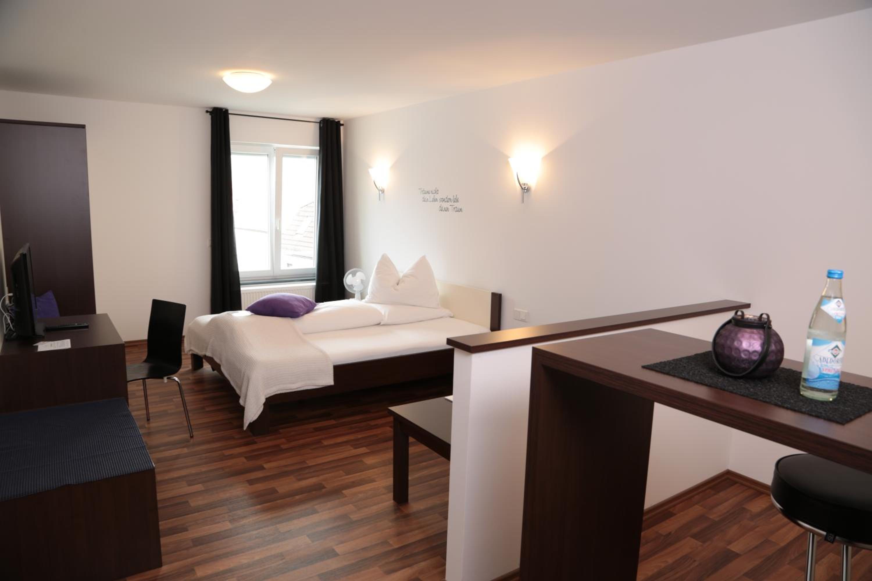Standard Double Room photo 2