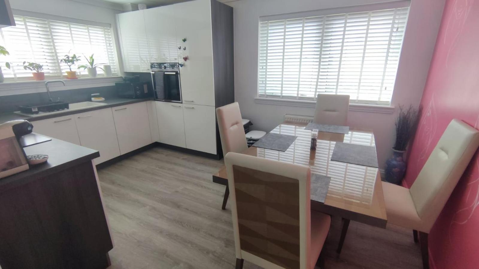 Two-Bedroom Apartment - Photo 9