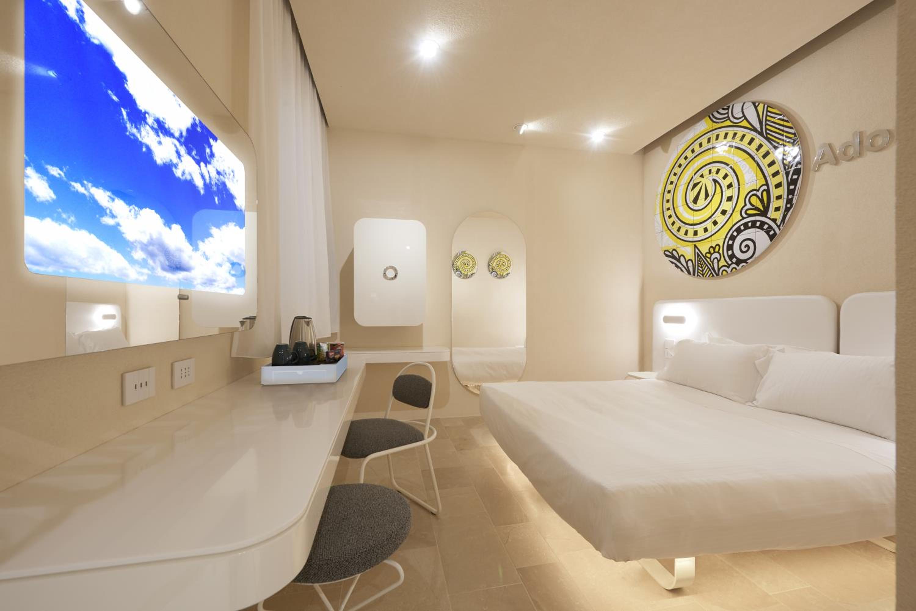 Superior King Room - Photo 2