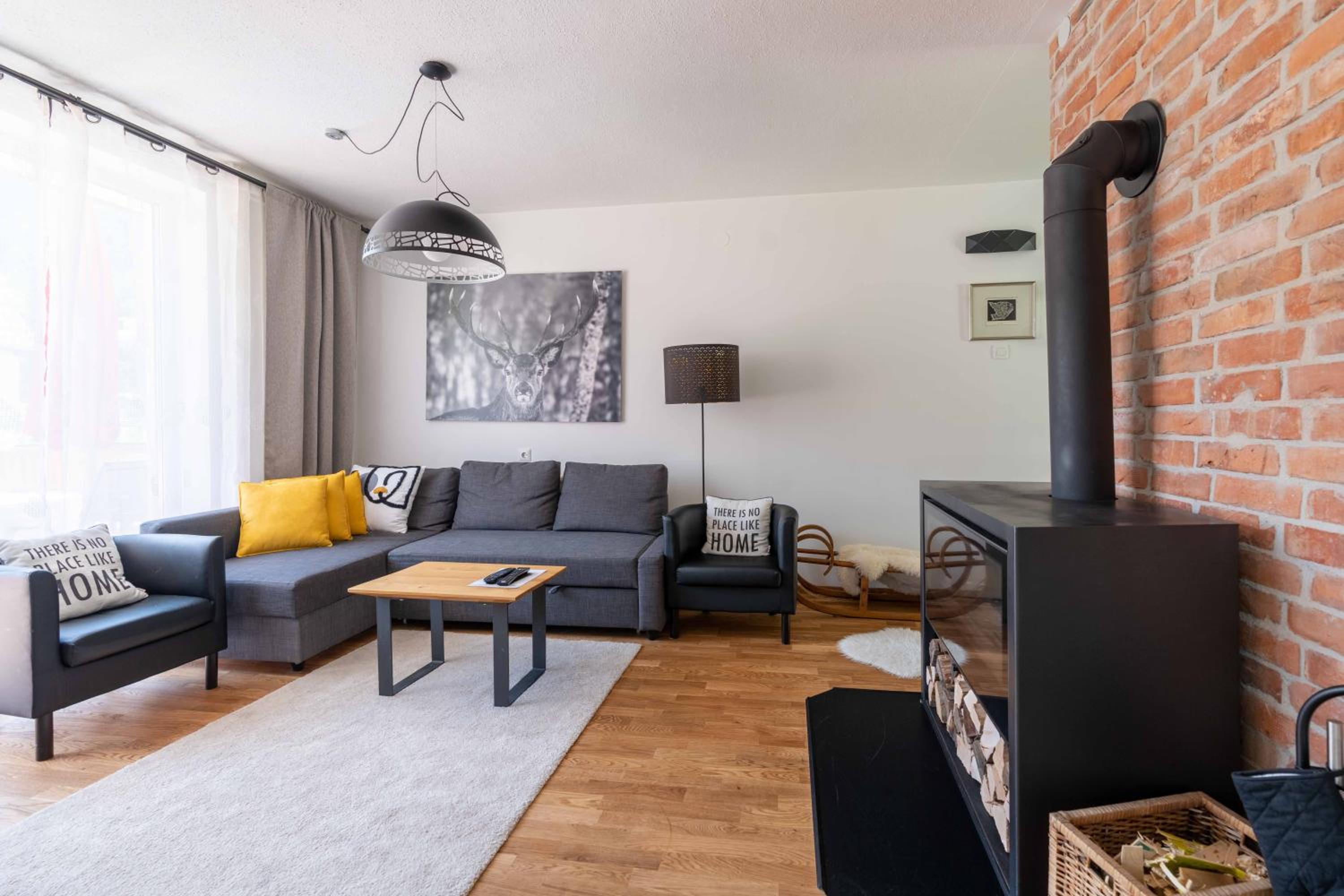 One-Bedroom Apartment - Ground Floor photo 2