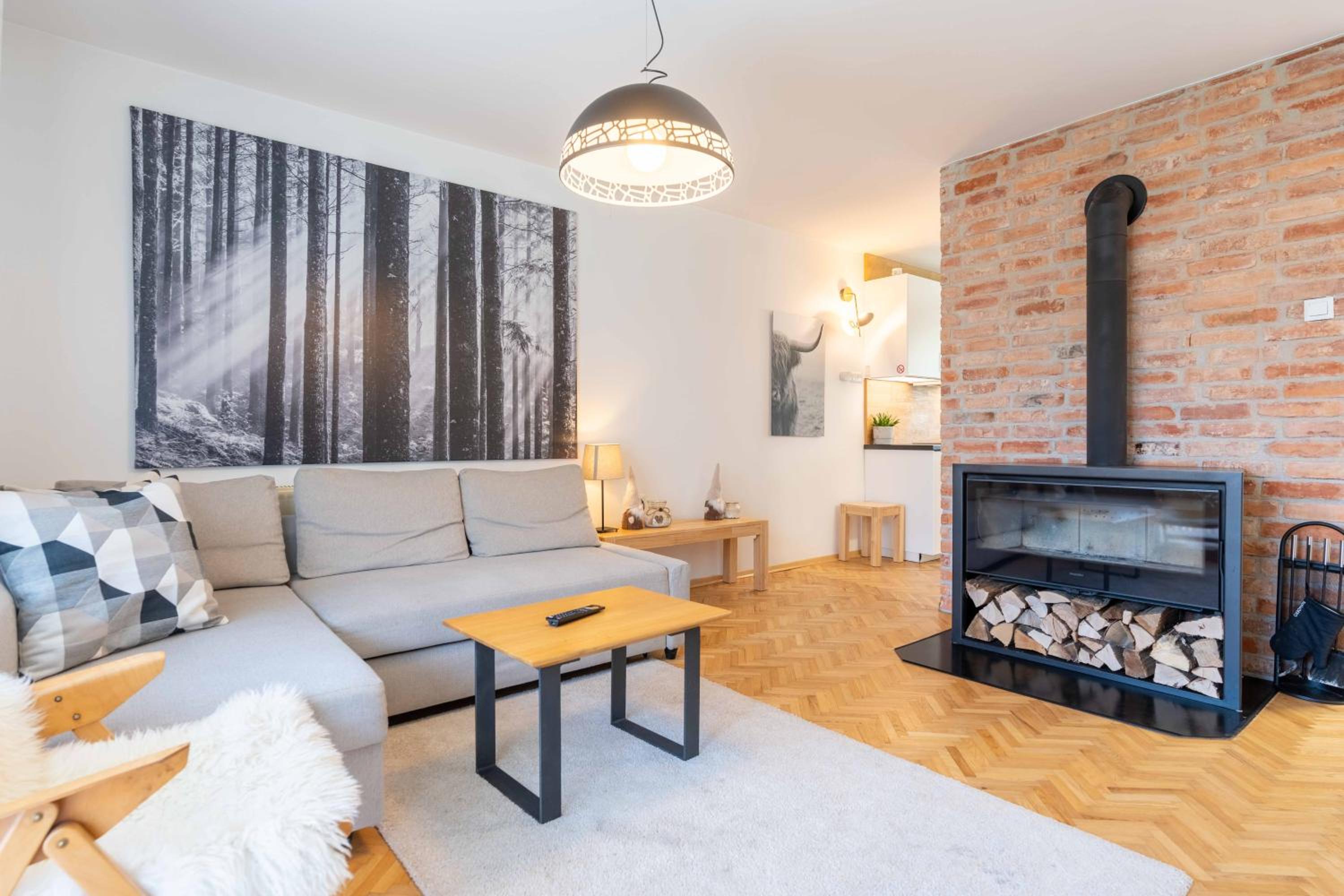One-Bedroom Apartment with Balcony photo 3