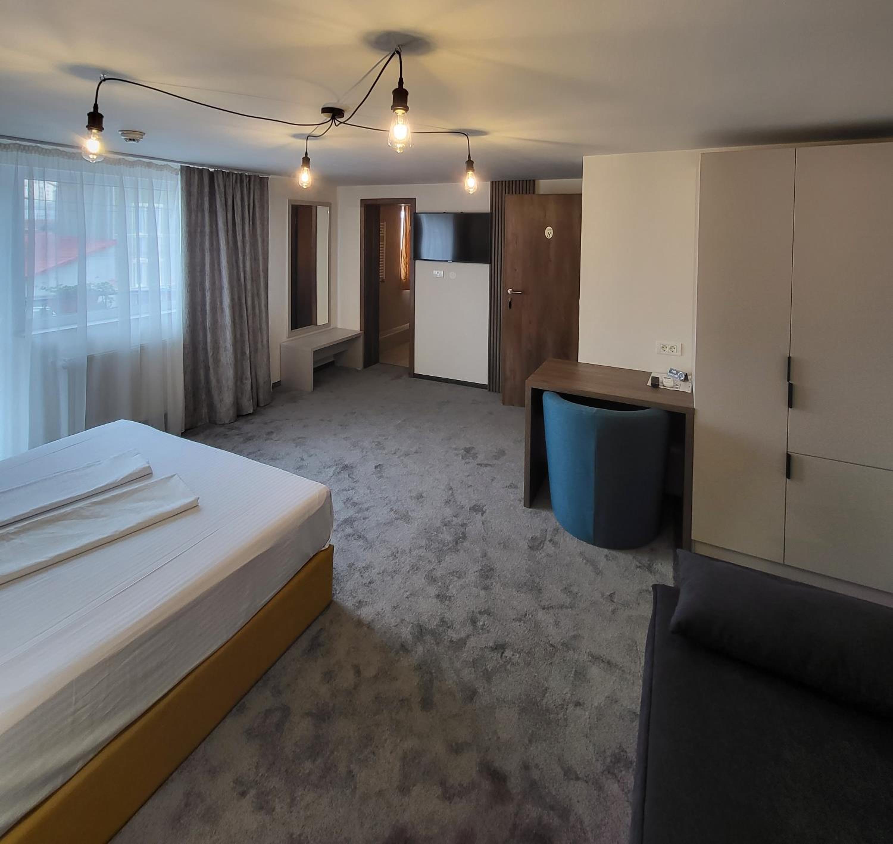 Superior Double Room - Photo 4