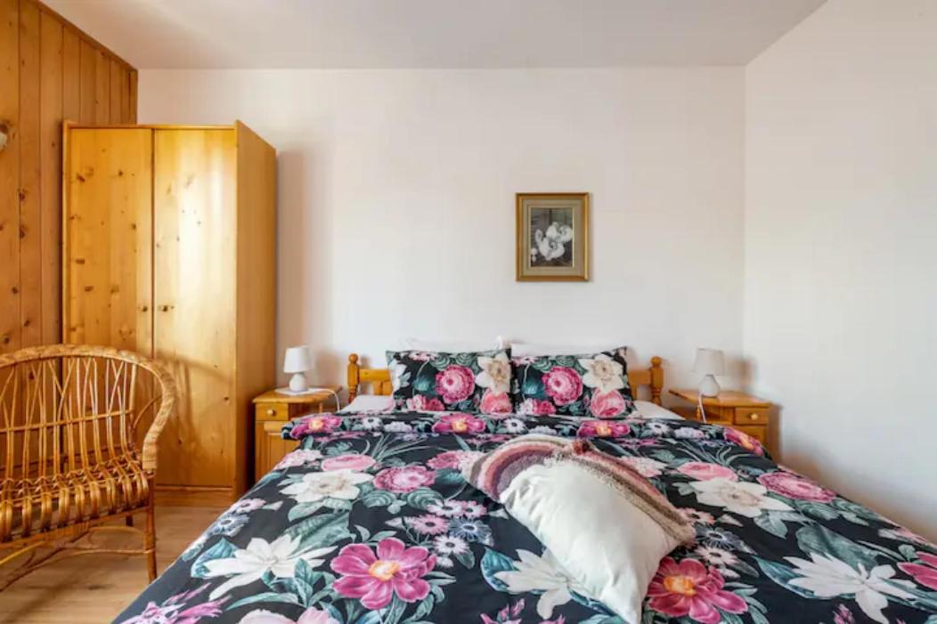 Villa - Photo 3