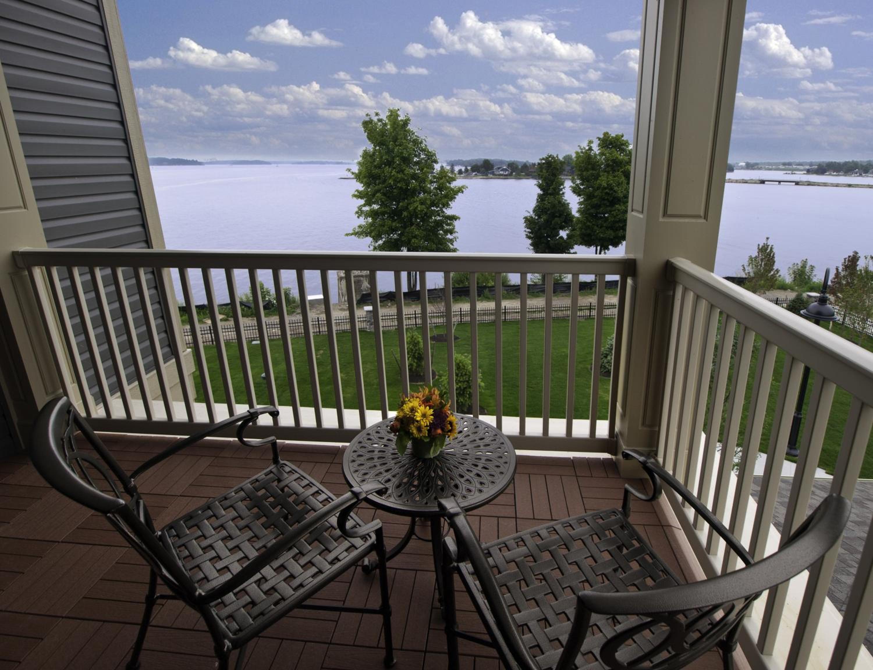 Two Queen River View Effeciency with Balcony	 photo 2