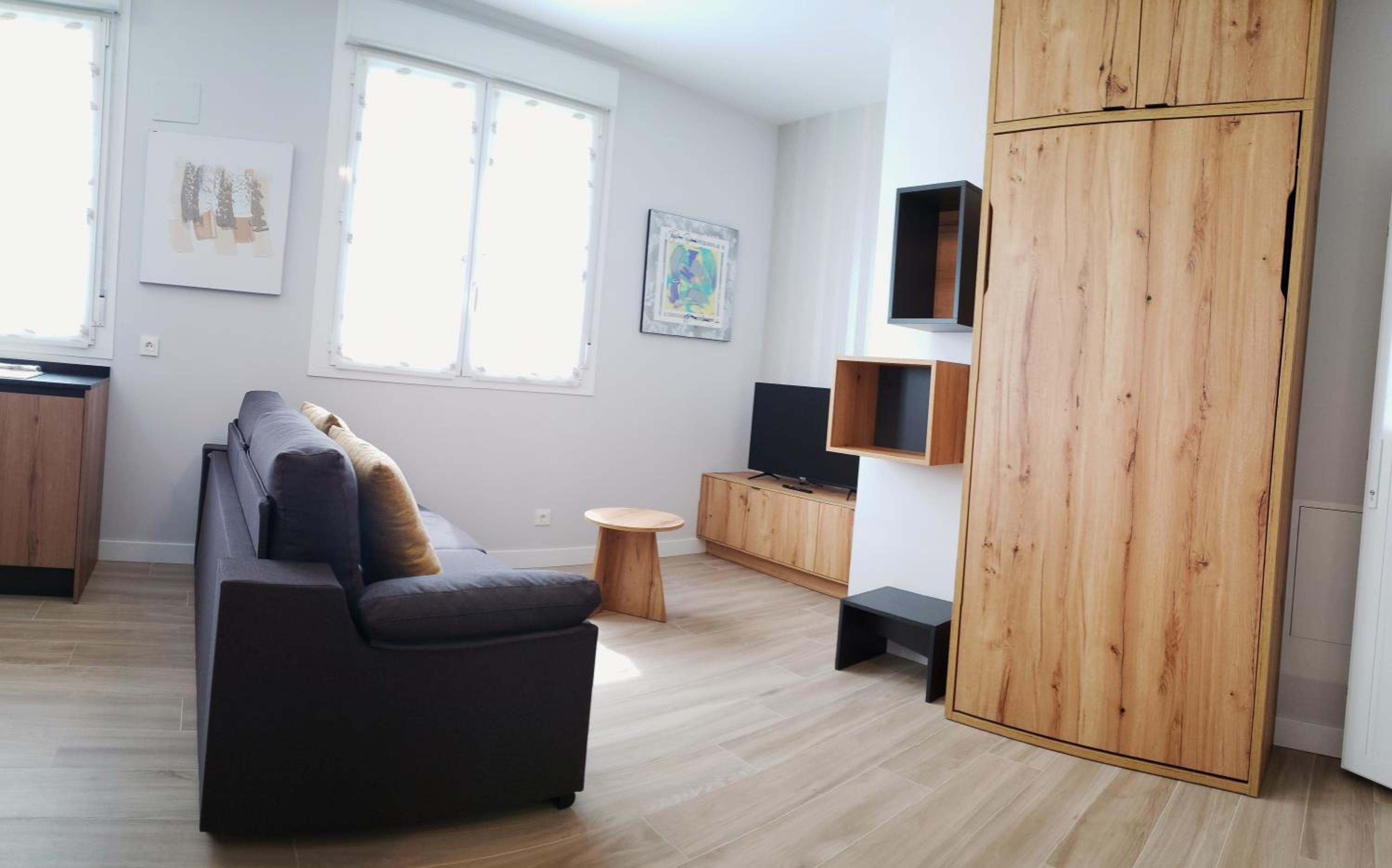 One-bedroom Loft Apartment 