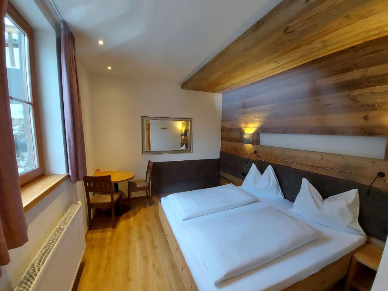 Small Double Room photo 1