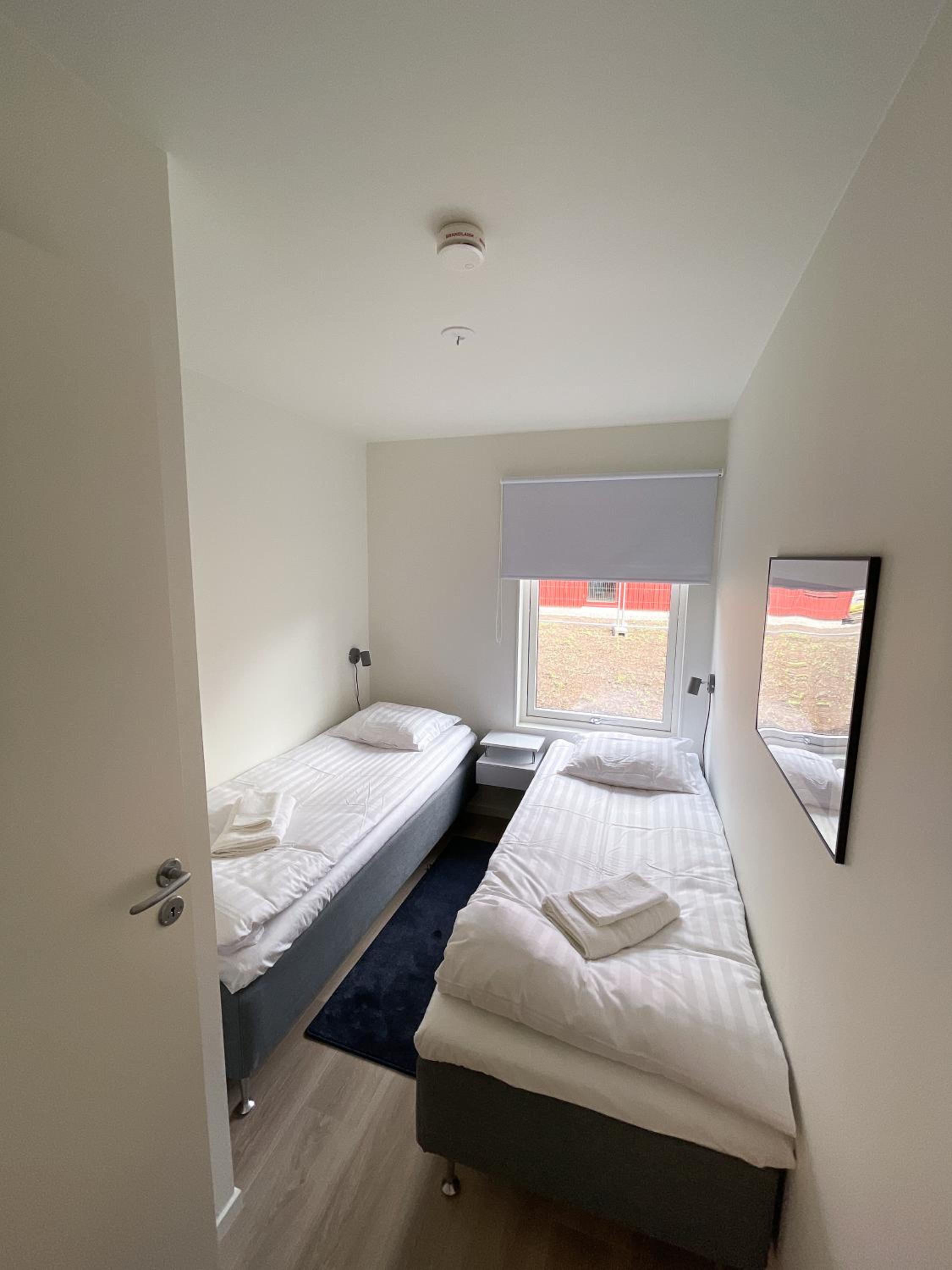 Three-Bedroom Apartment - Photo 6