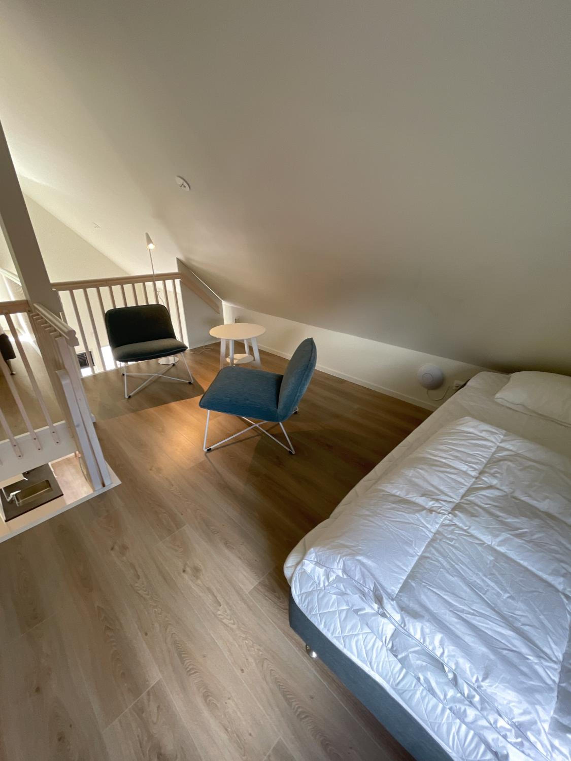 Three-Bedroom Apartment - Photo 8