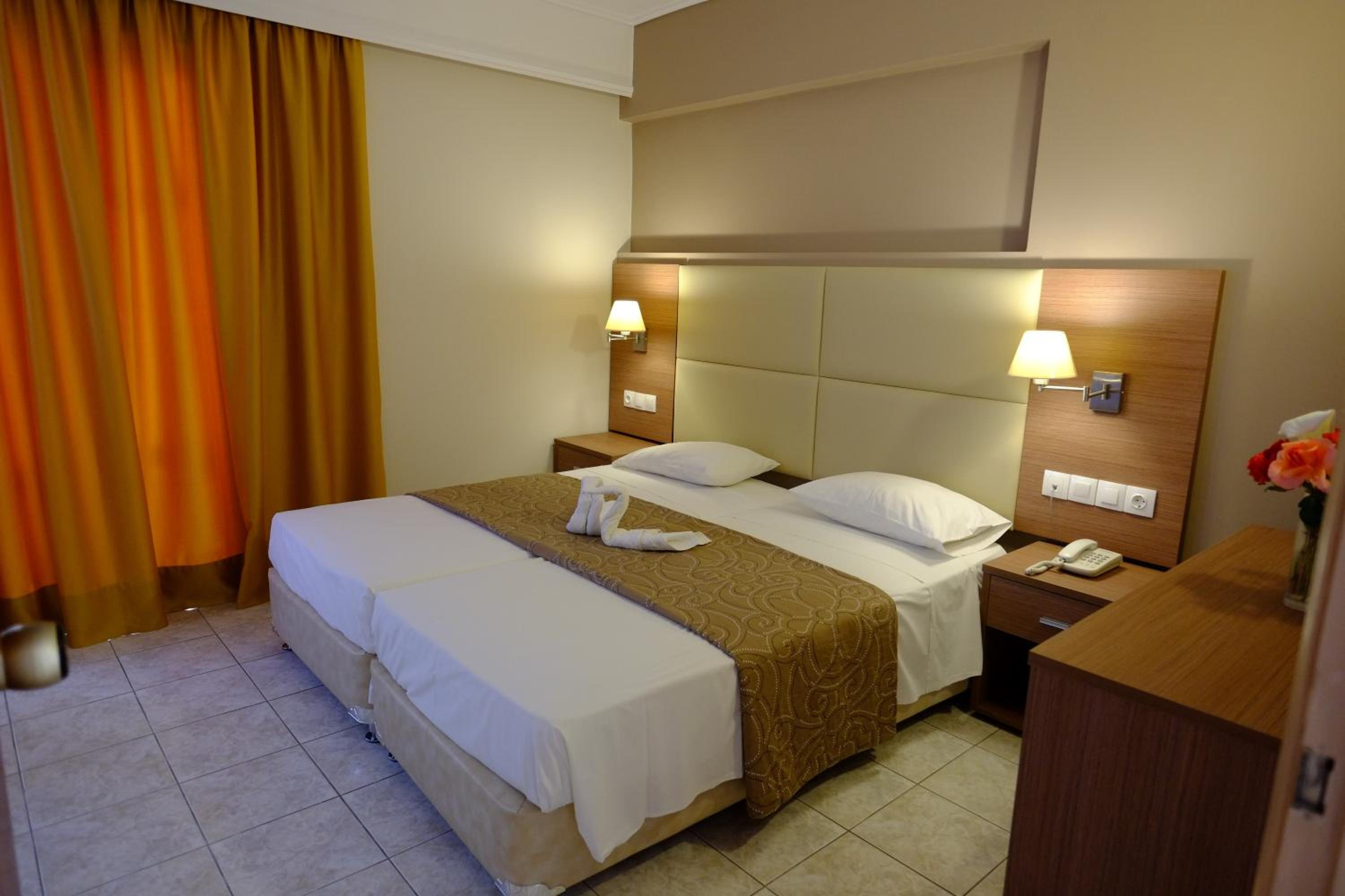 Superior Twin Room - Photo 1
