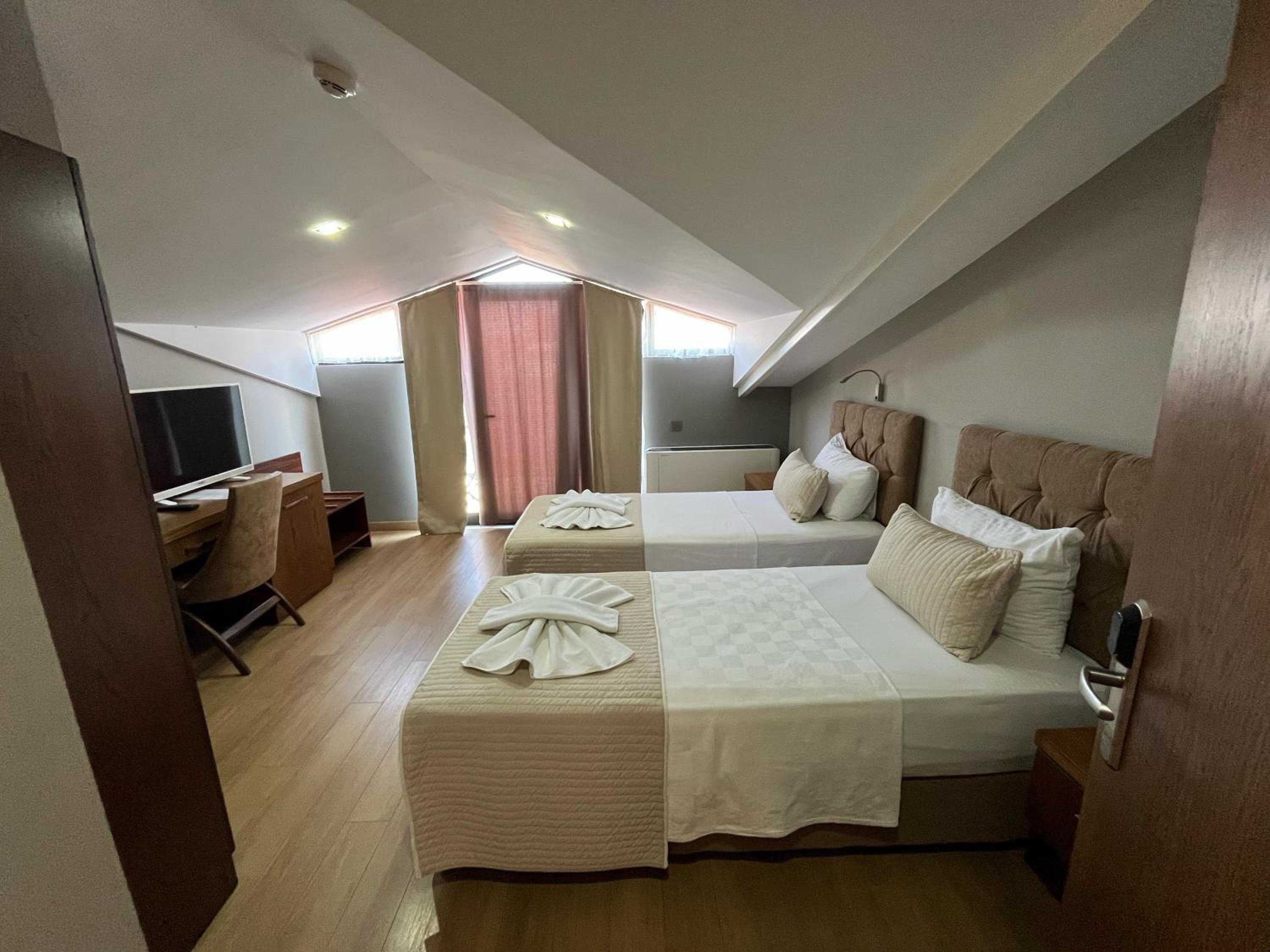 Double Room with Balcony photo 1