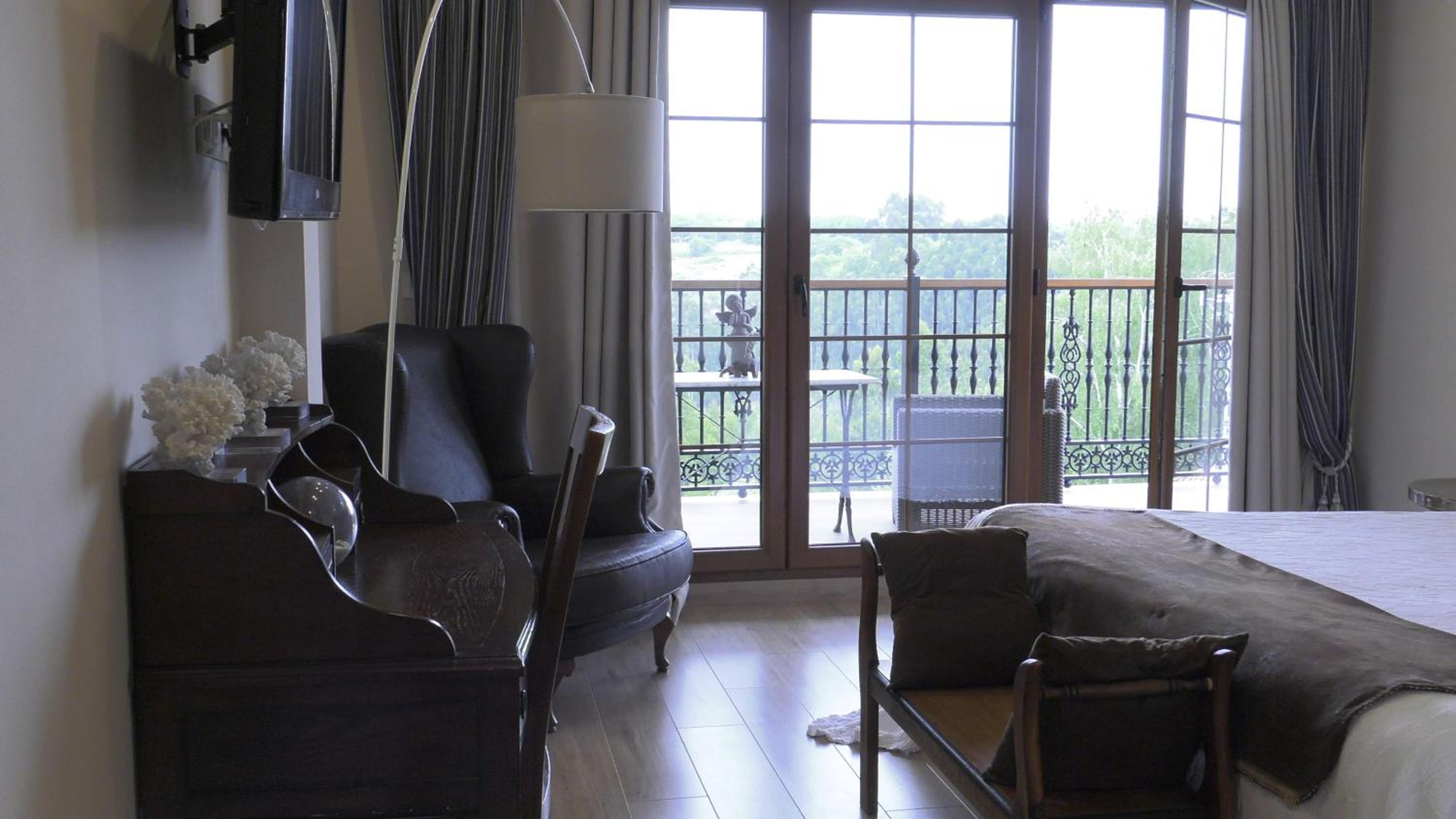 Deluxe Double or Twin Room with Sea View photo 2