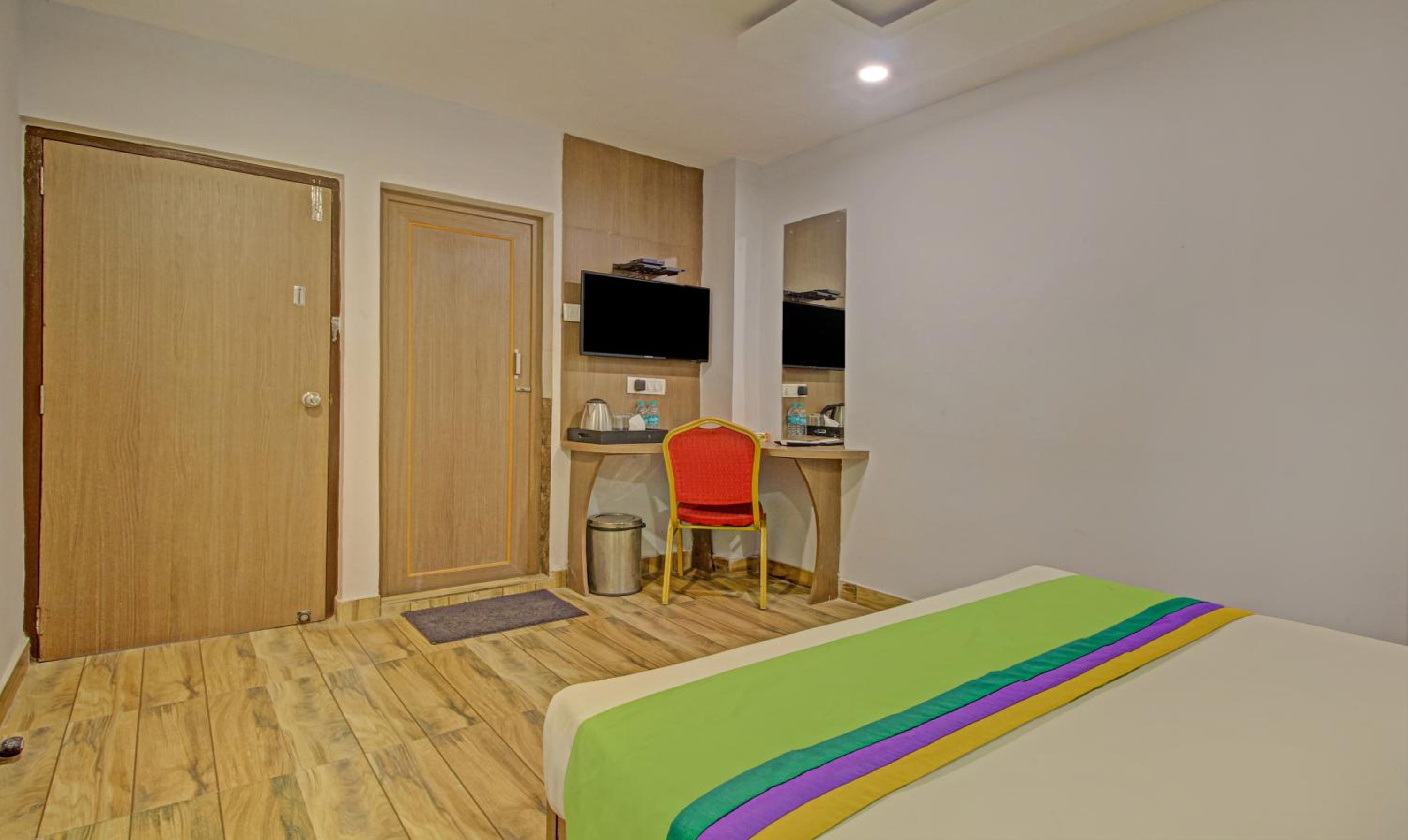 Standard Double Room - Photo 21