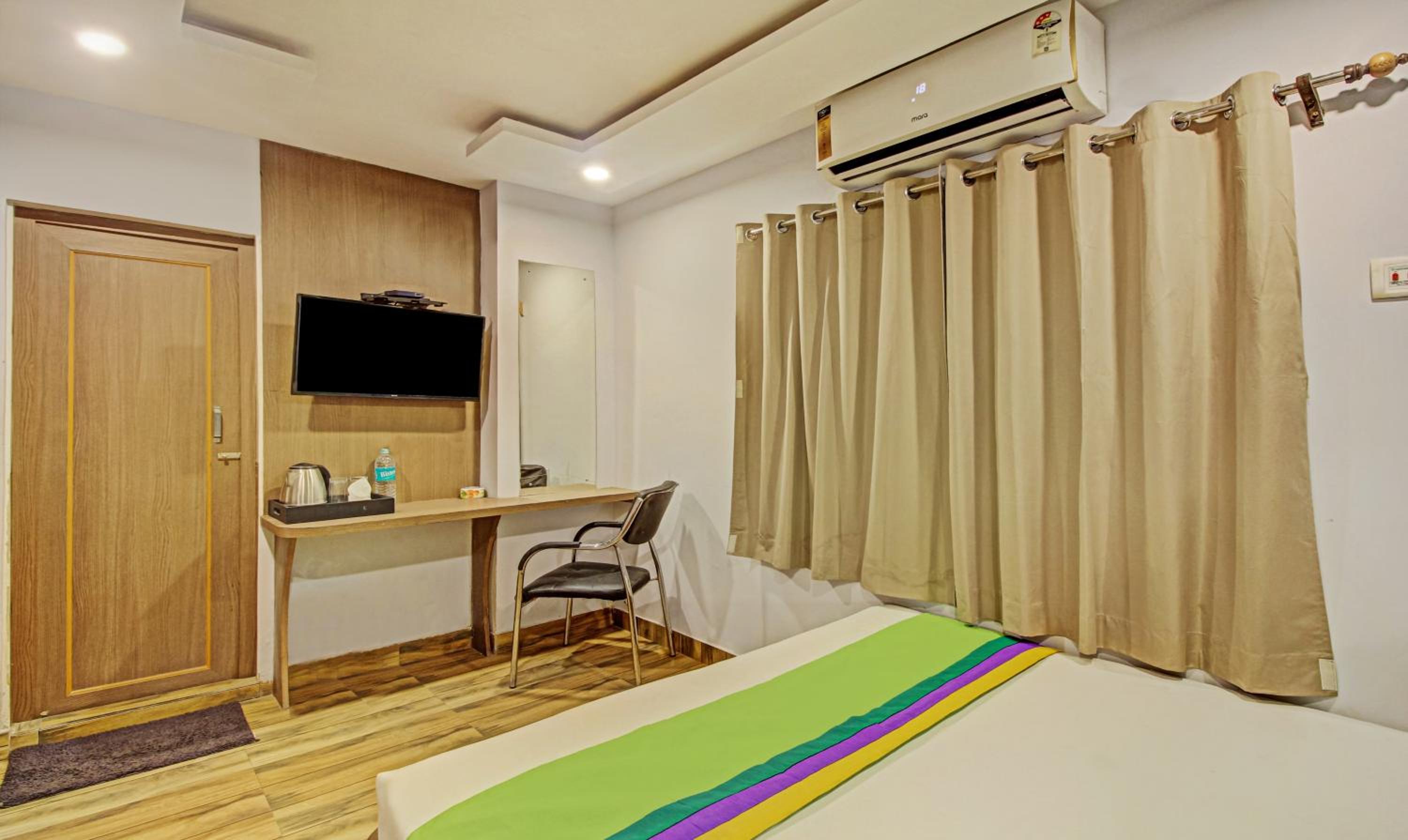Standard Double Room - Photo 6