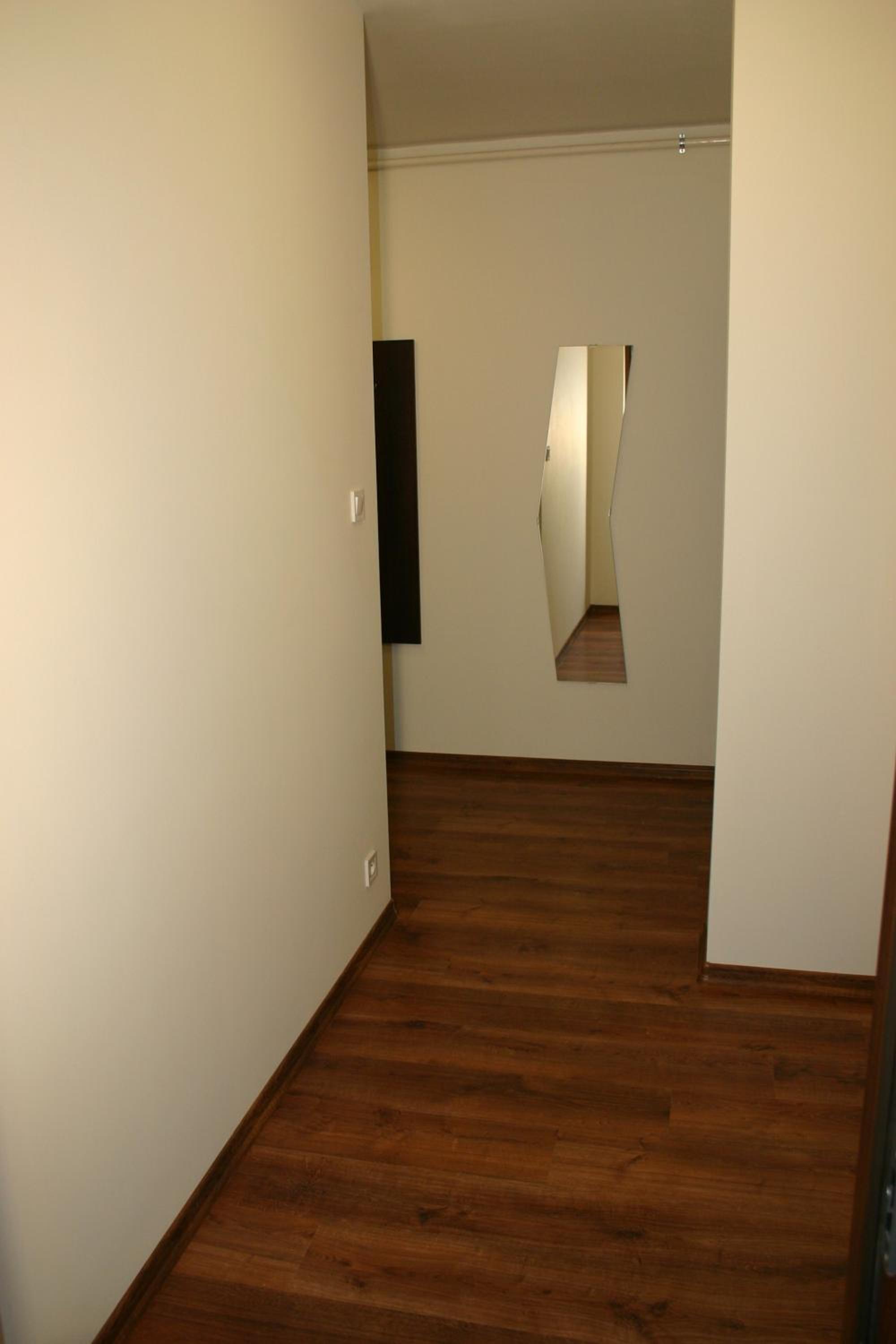 Two-Bedroom Apartment - Photo 2