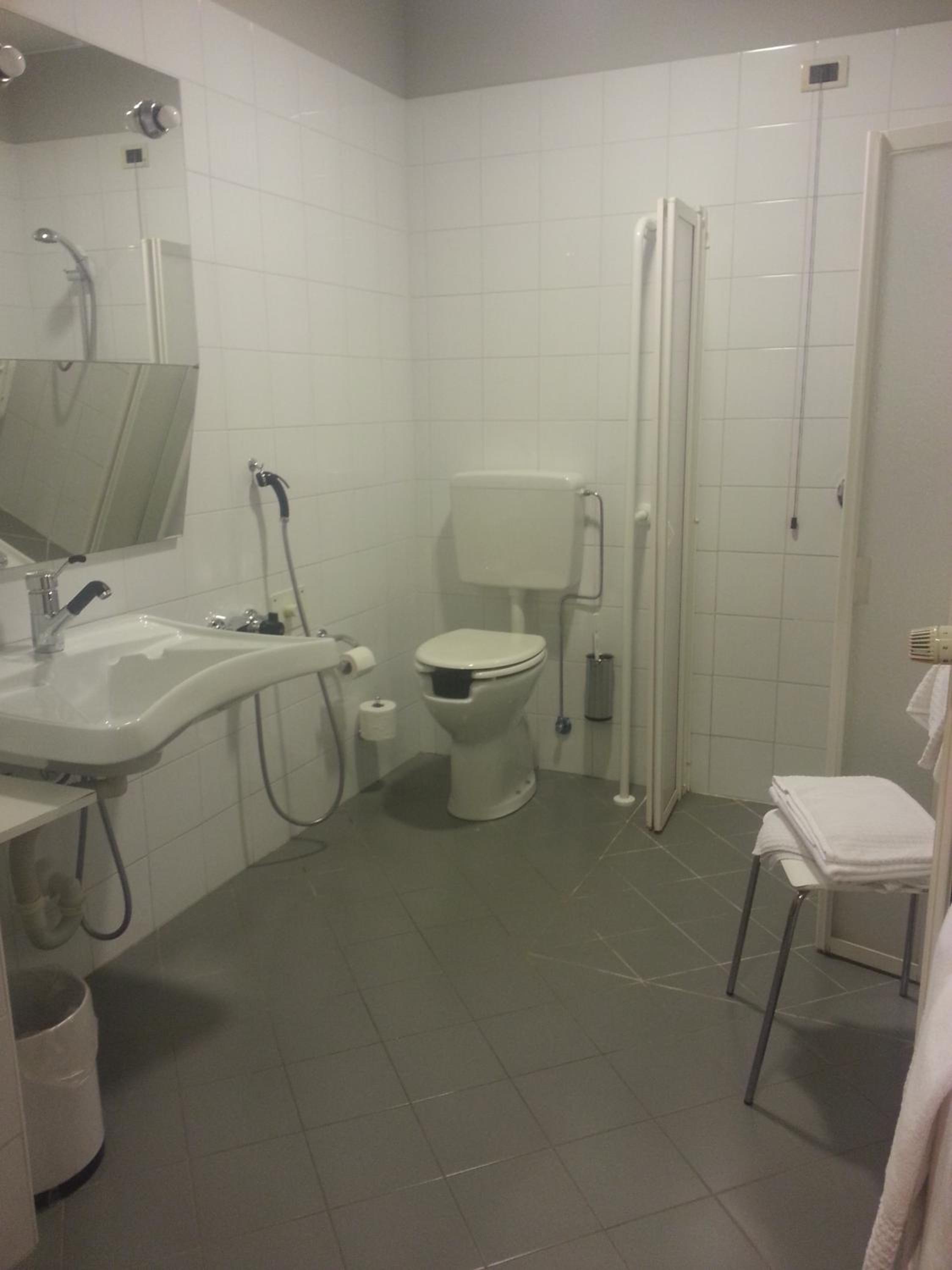 Economy Double or Twin Room photo 1
