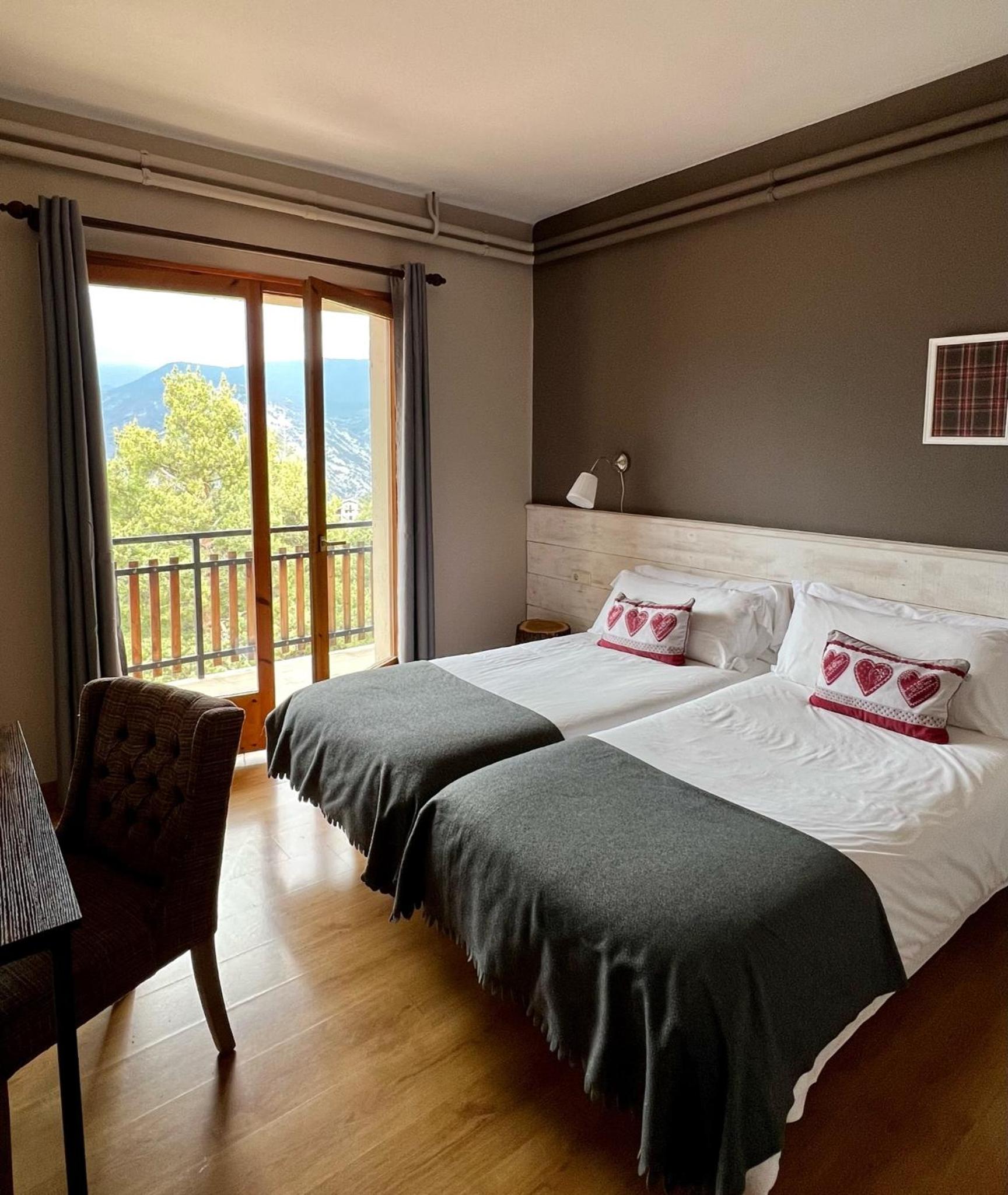 Double or Twin Room photo 2