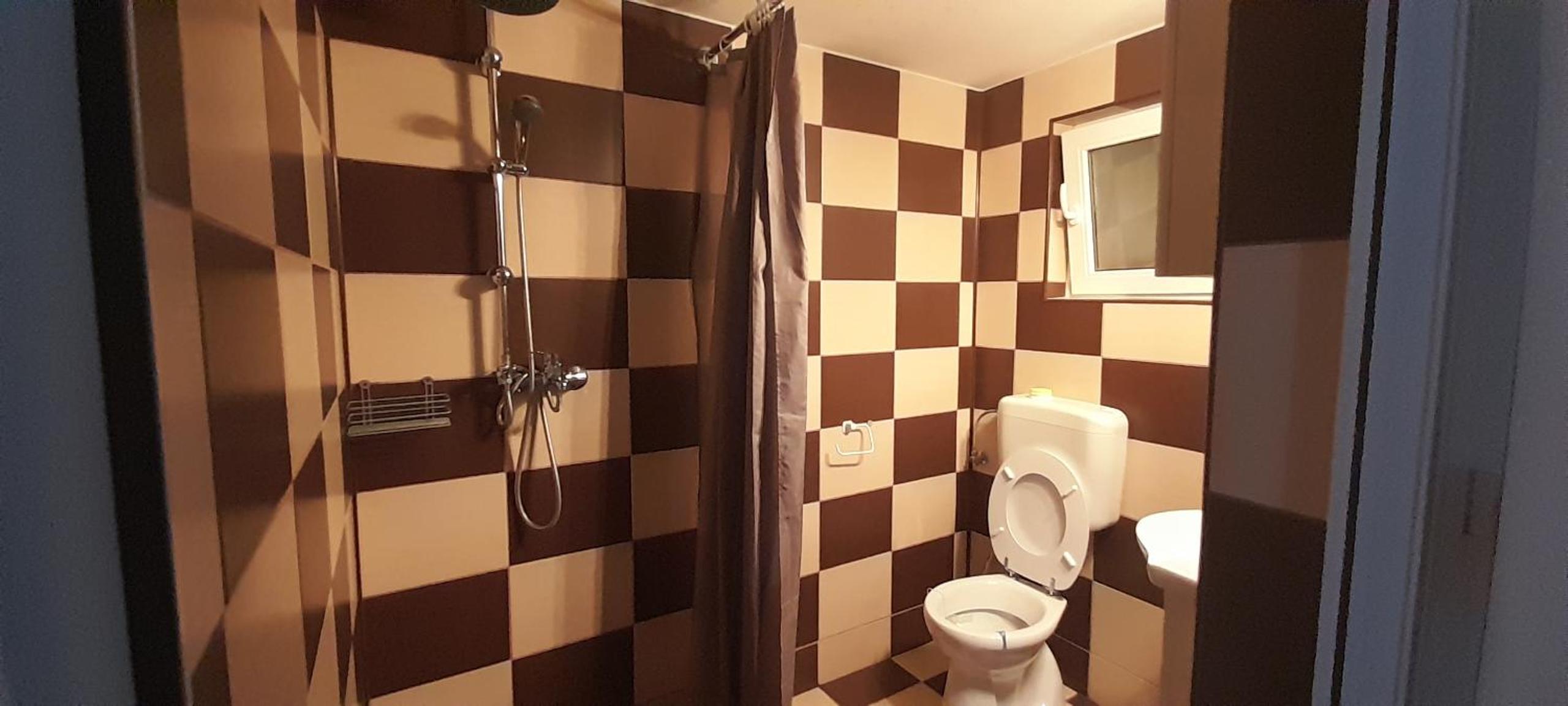 Double or Twin Room with Private Bathroom - Photo 11