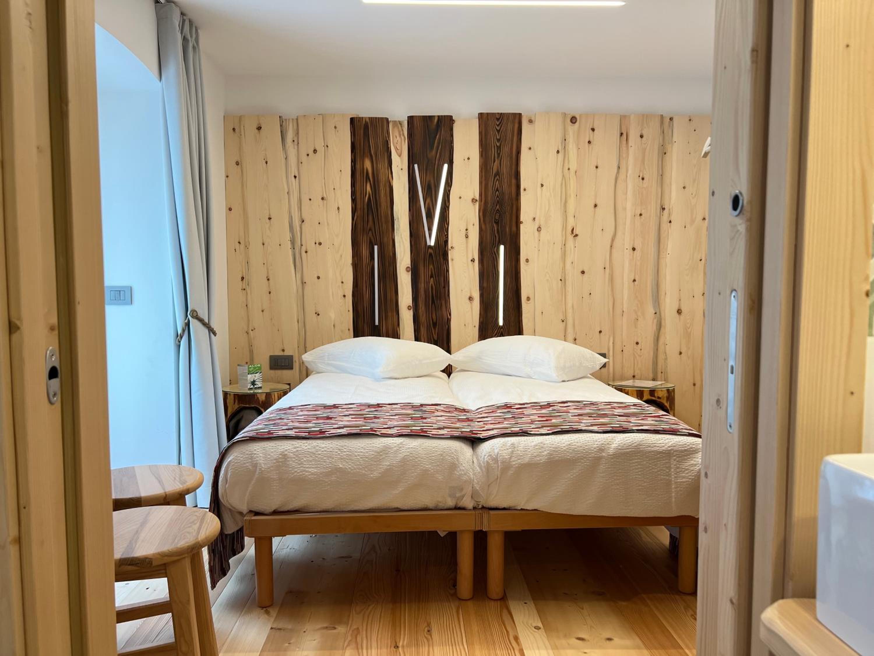 Deluxe Double or Twin Room with Balcony photo 1