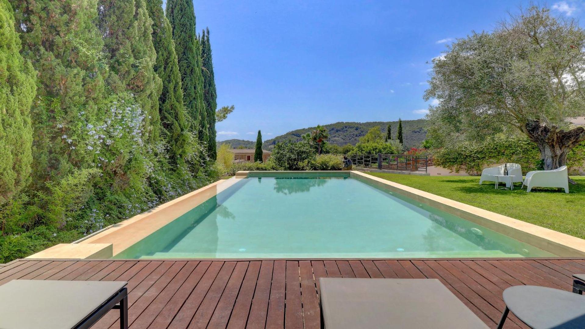 Villa with Private Pool photo 2