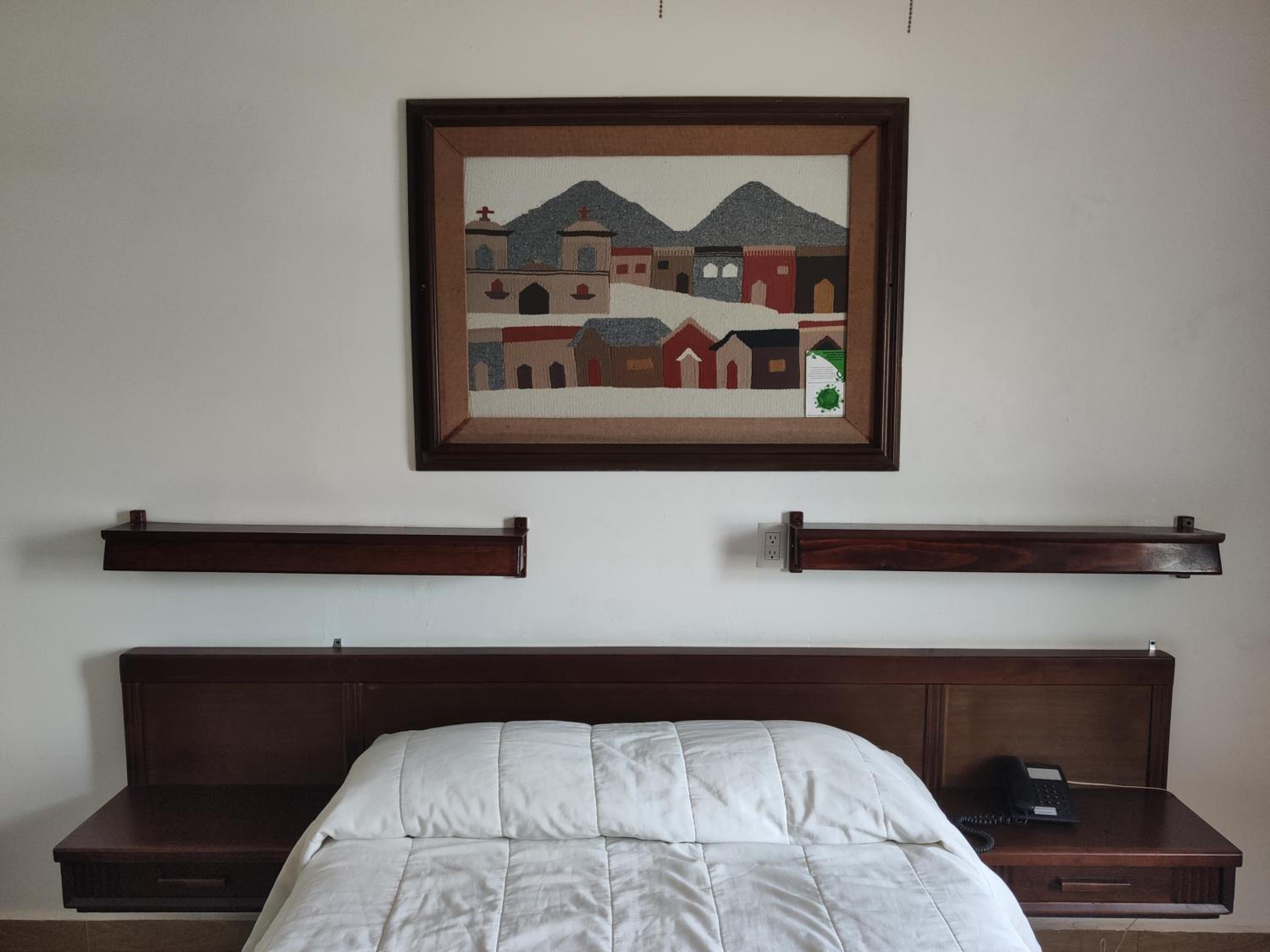 Budget Double Room photo 3