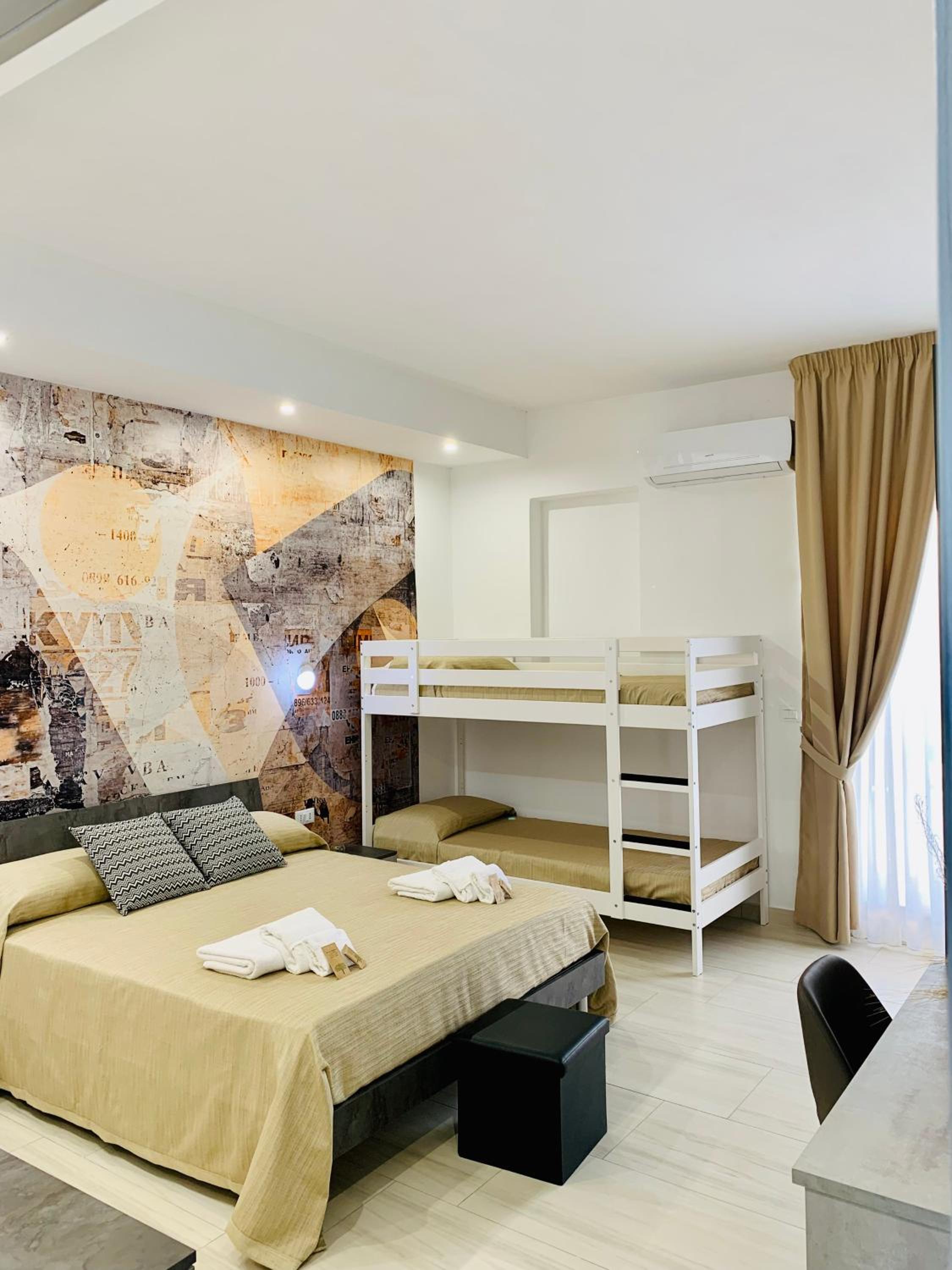 Quadruple Room with Terrace photo 2