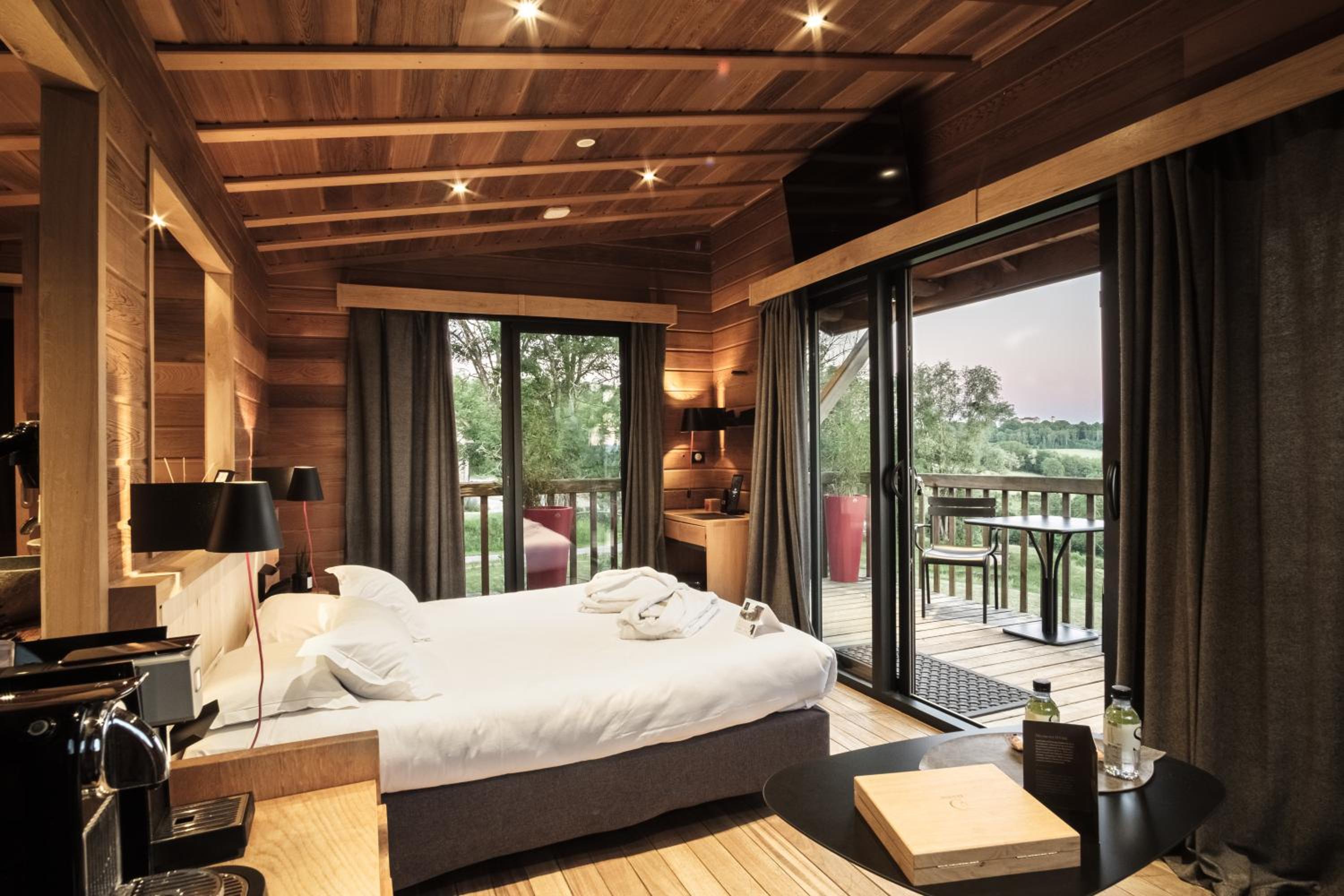 豪华小屋带热水浴缸