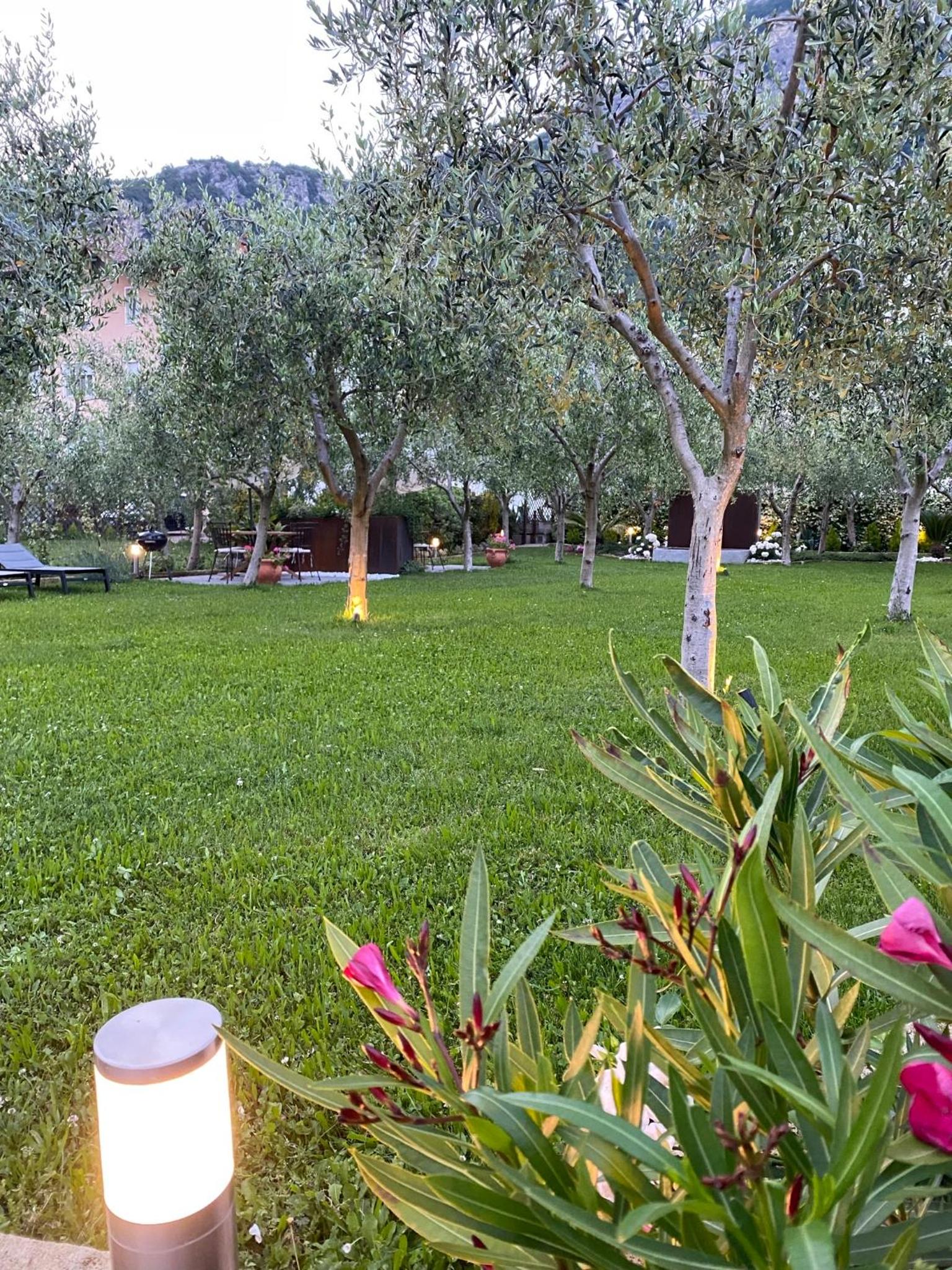 Apartment with Garden View - Photo 27
