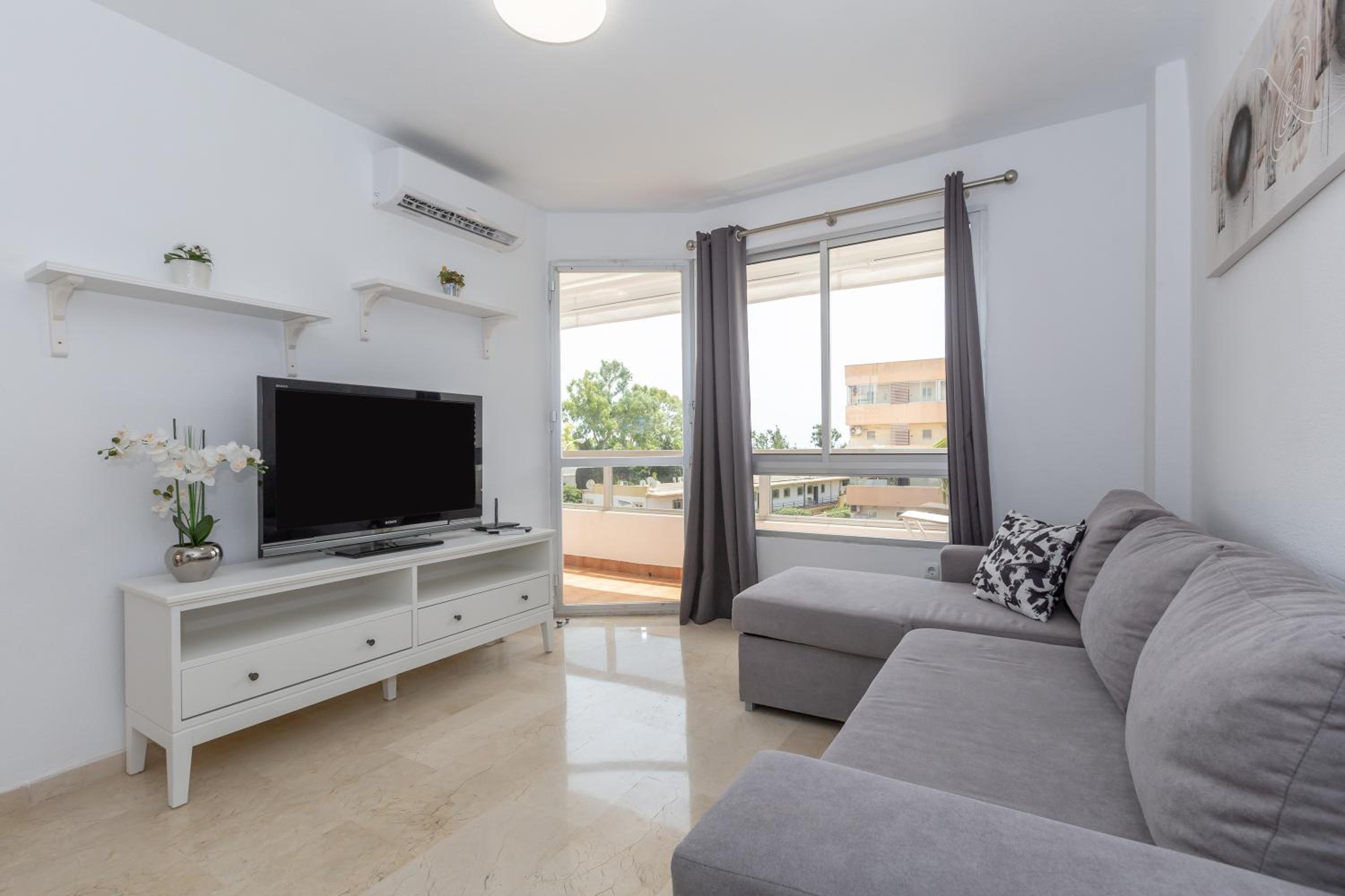 Apartamento de un dormitorio superior con balcón