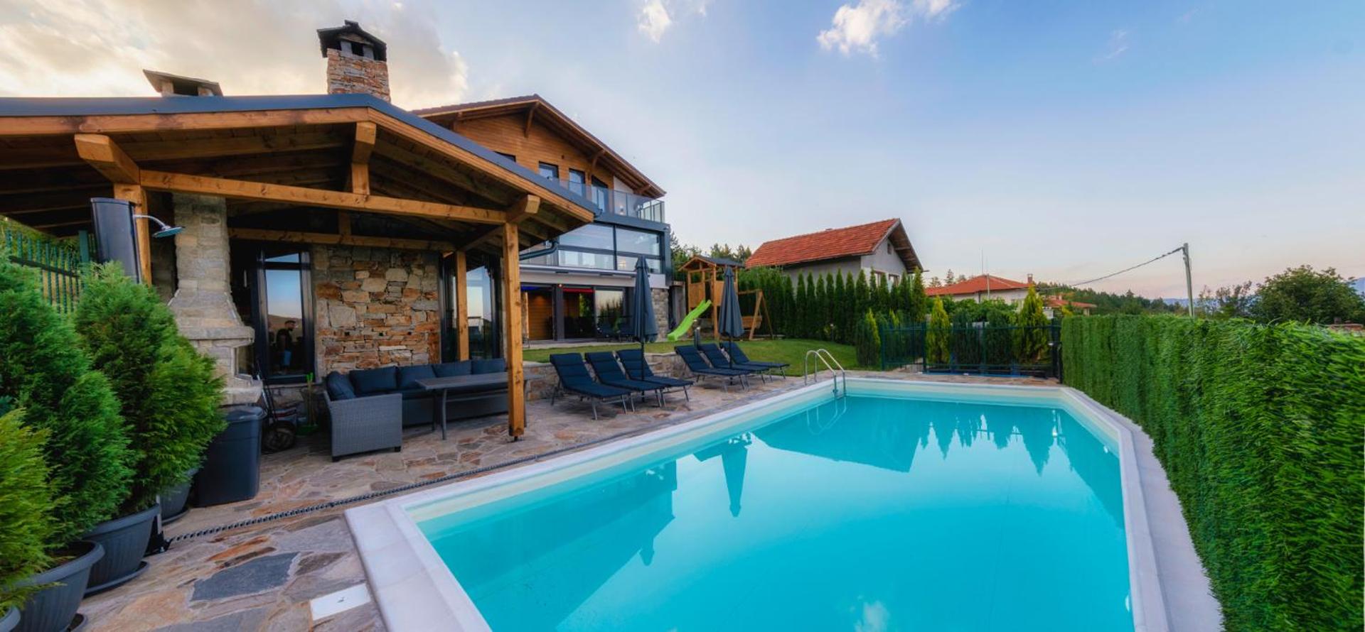 Villa with Private Pool photo 3