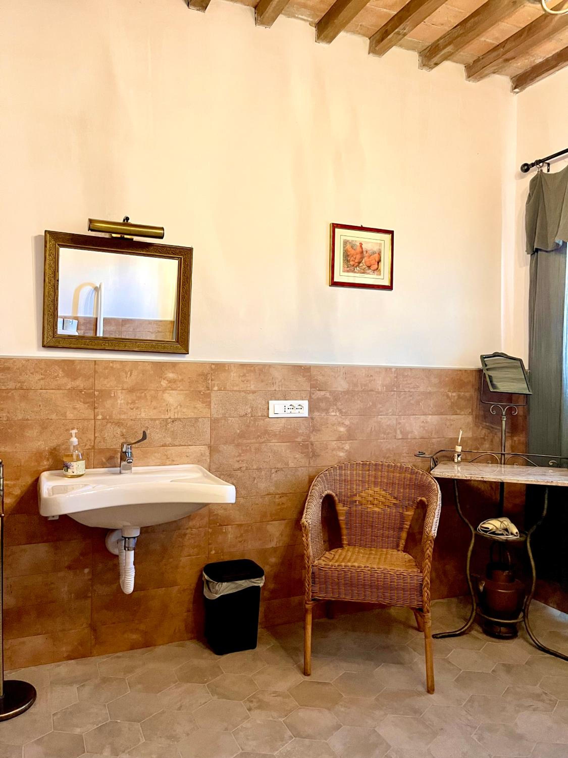 Deluxe Double or Twin Room with Balcony photo 3