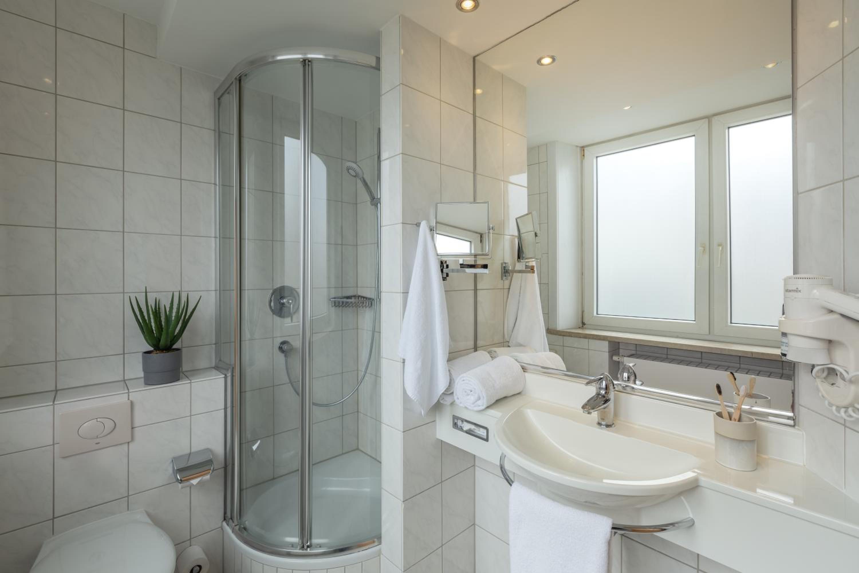 Double Room - Photo 2