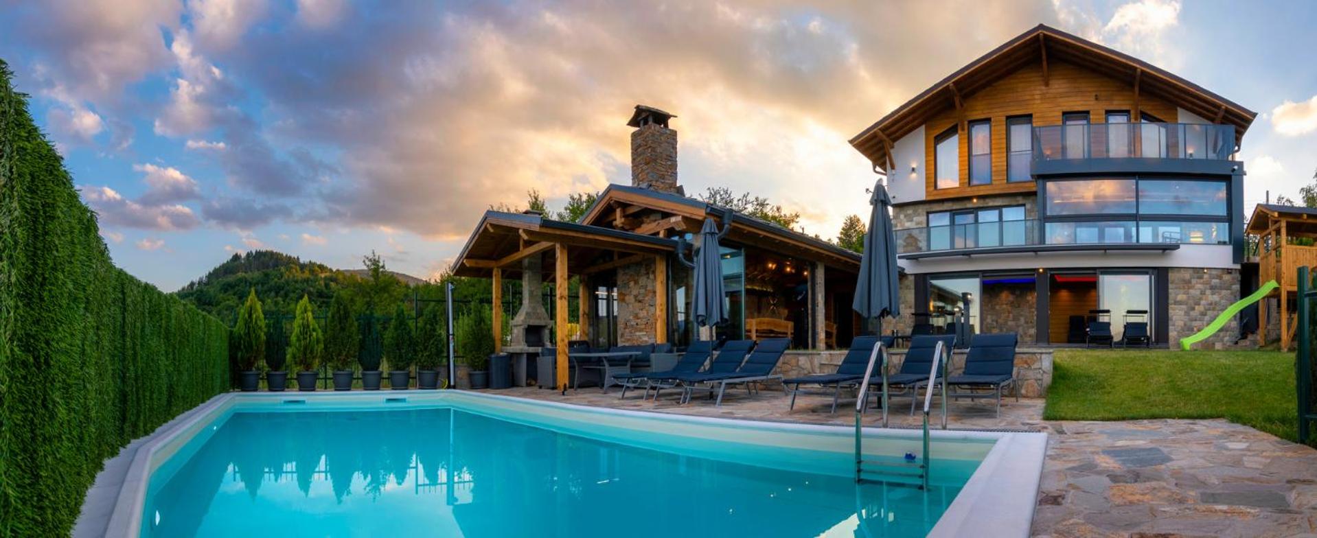 Villa with Private Pool photo 1