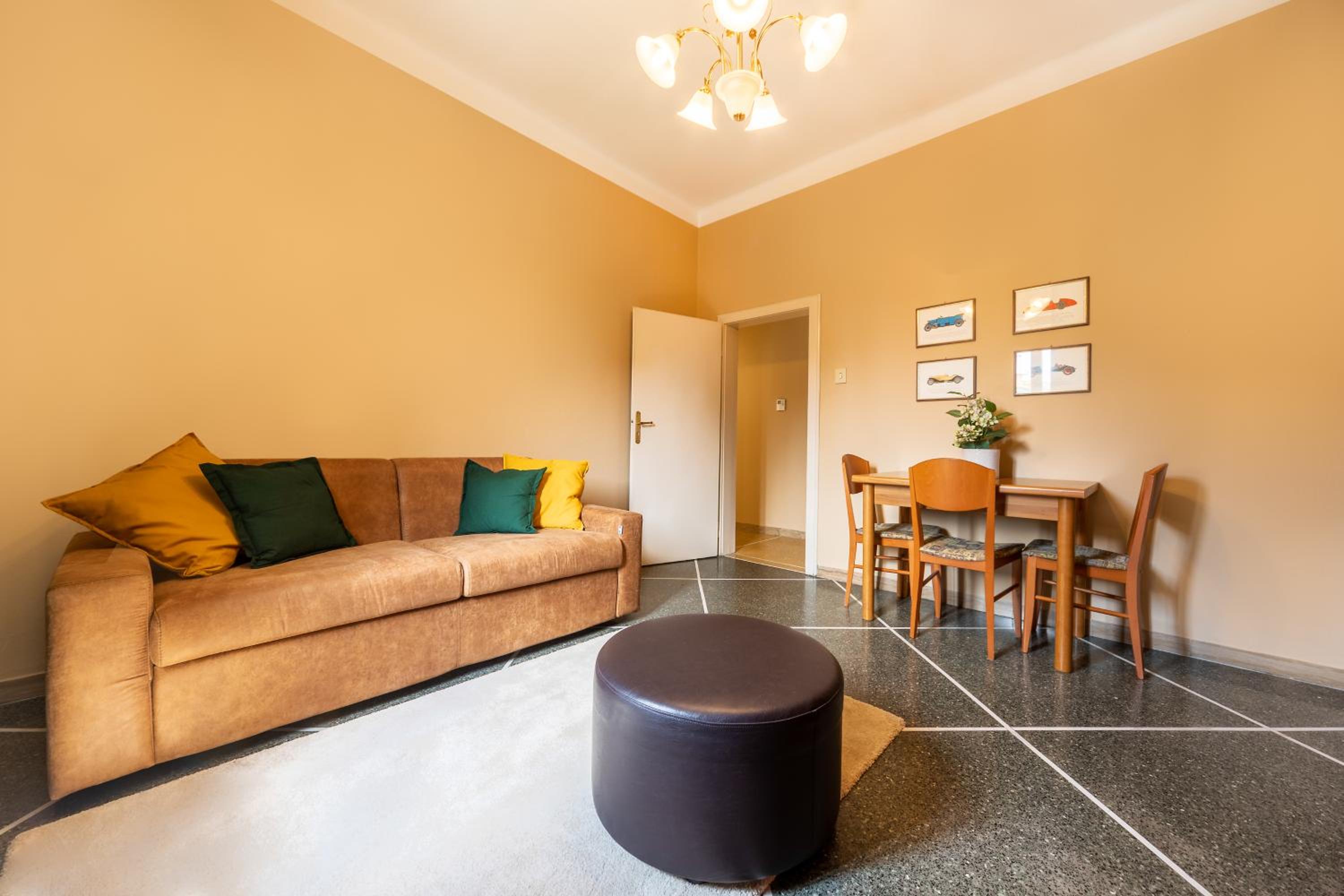 One-Bedroom Apartment